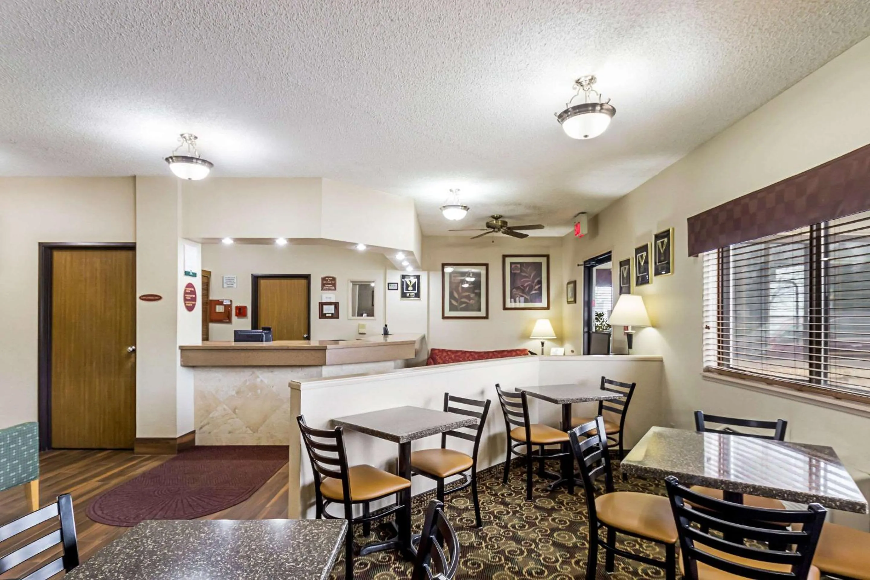 Restaurant/places to eat in Quality Inn Sheboygan North I-43