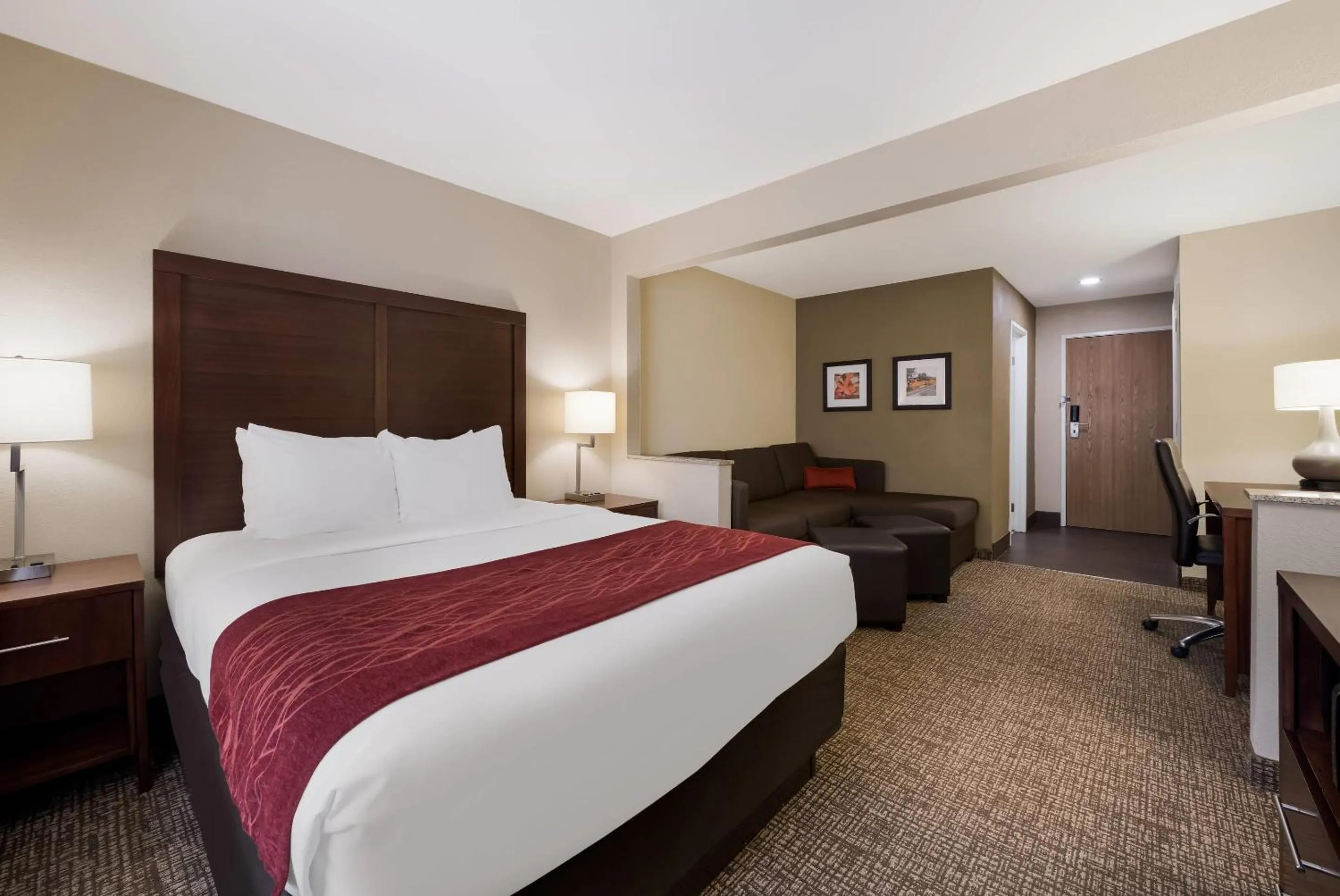 Bedroom, Bed in Comfort Inn Onalaska - La Crosse Area