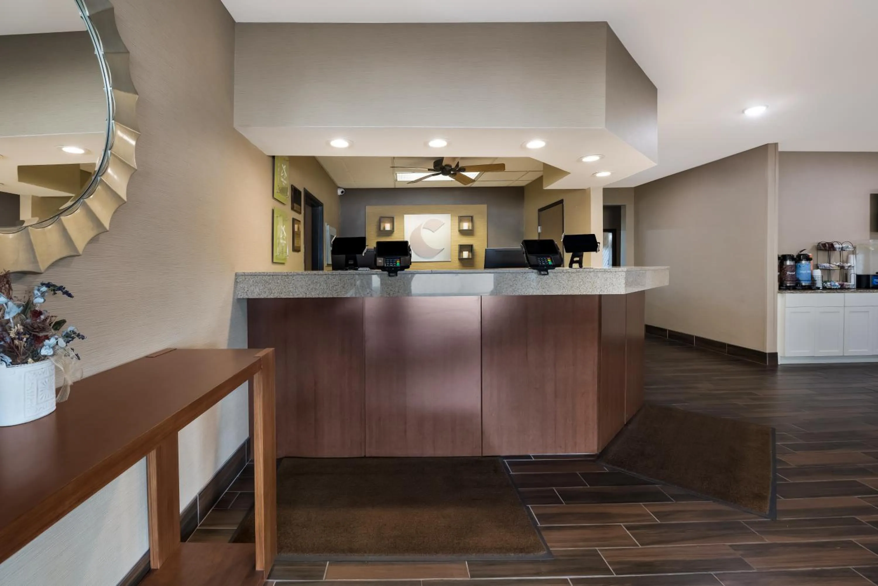 Lobby or reception in Comfort Inn Onalaska - La Crosse Area