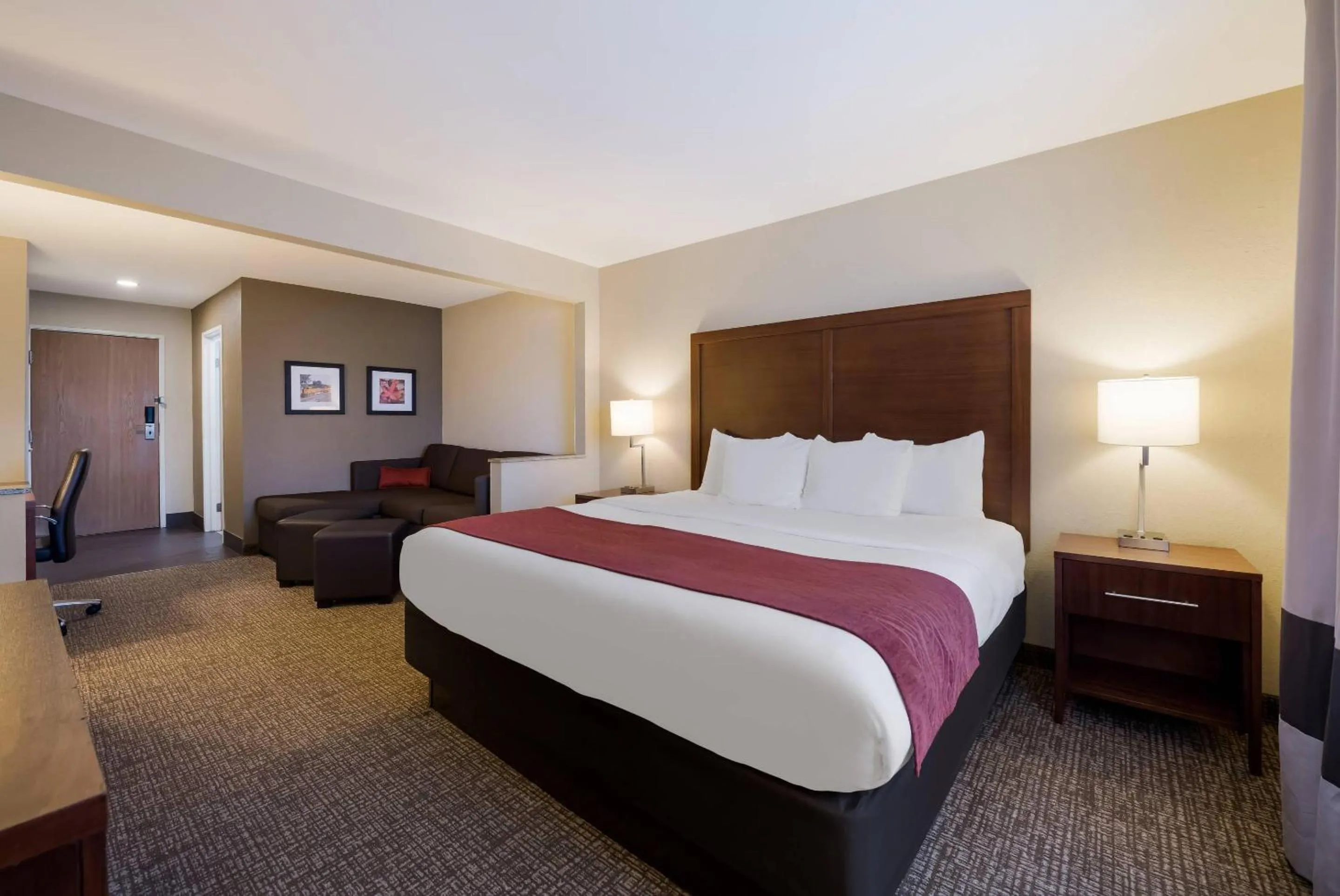 Bedroom, Bed in Comfort Inn Onalaska - La Crosse Area