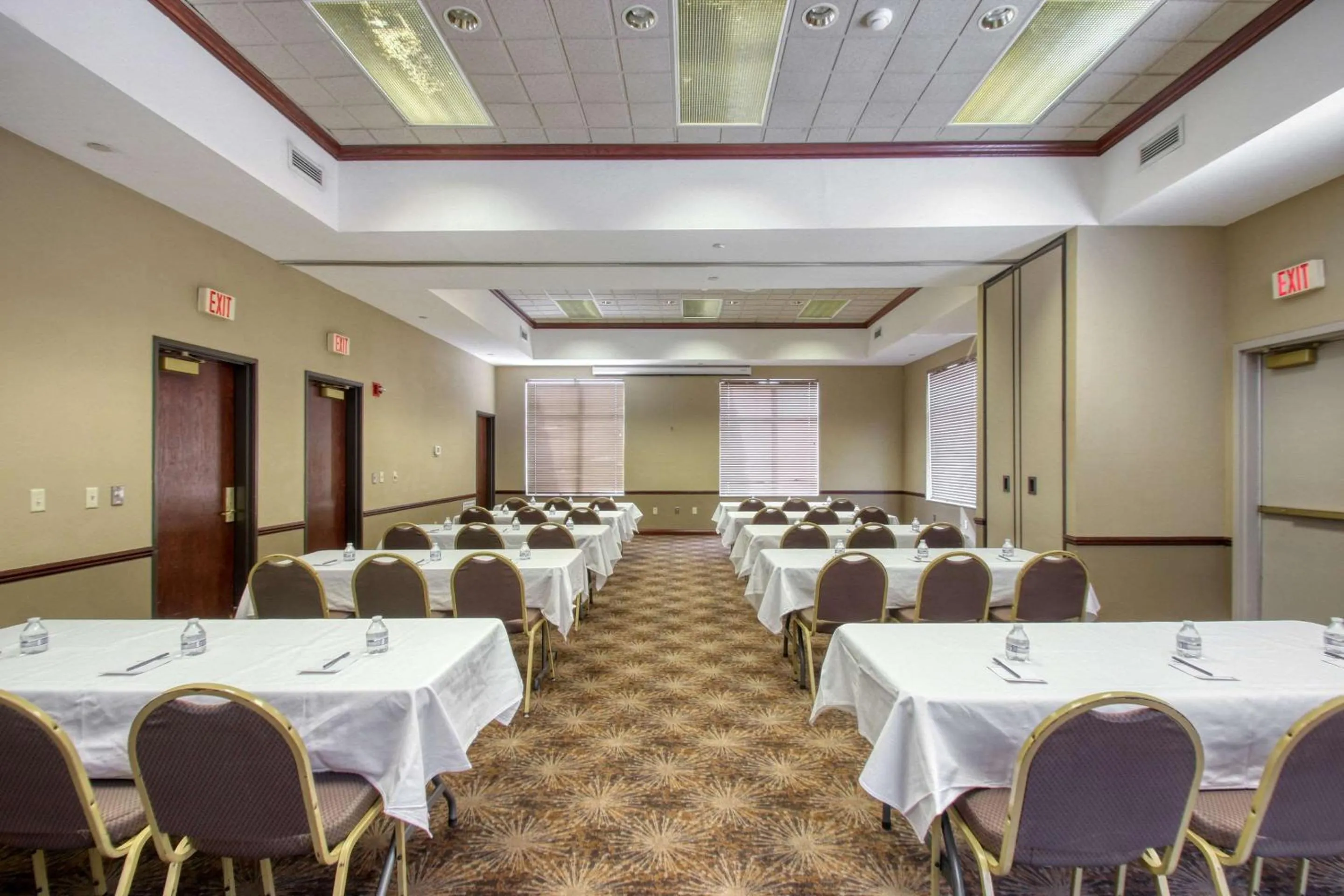 Meeting/conference room in Comfort Suites Madison West - Middleton