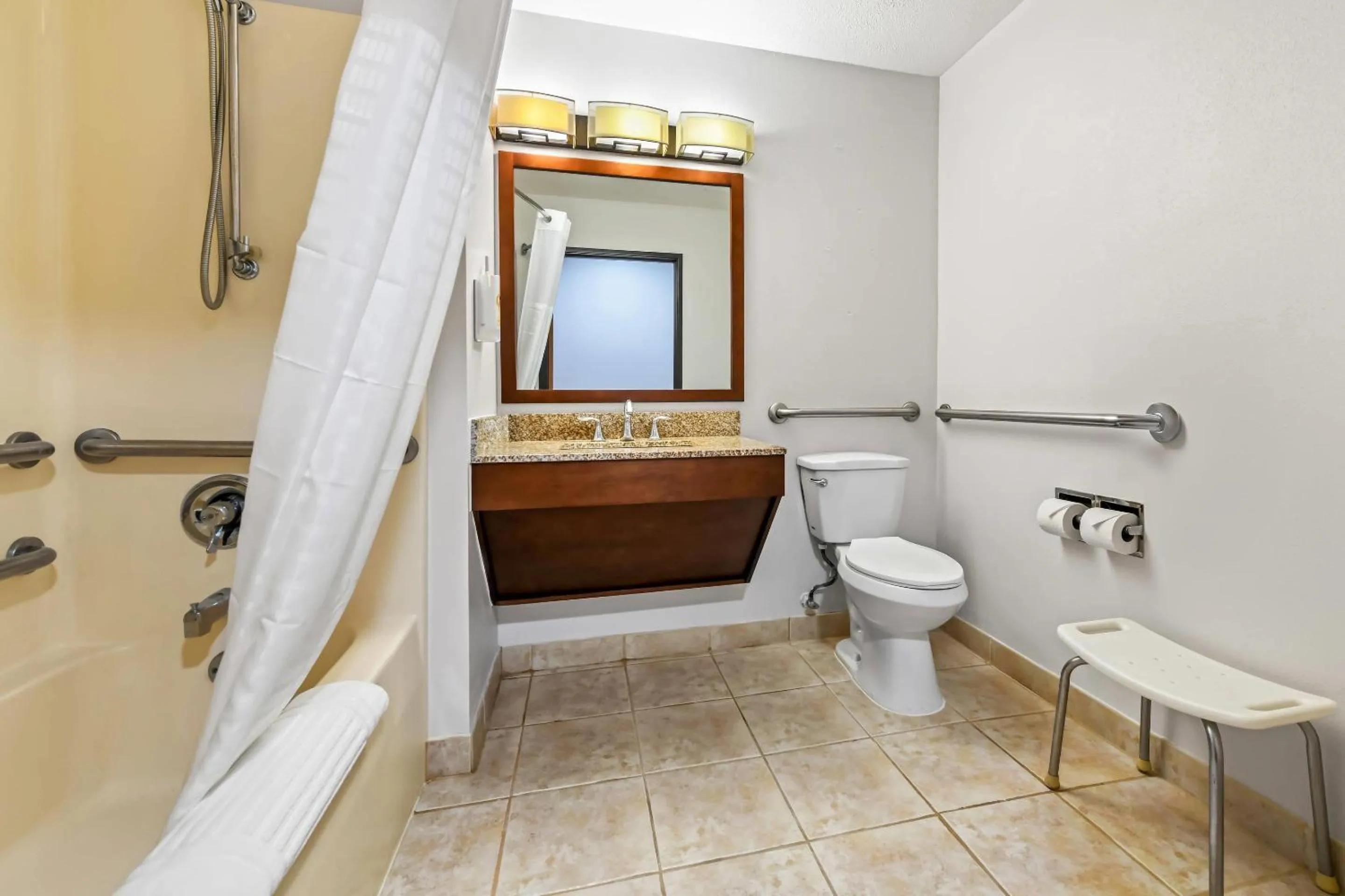 Bedroom in Comfort Inn Rhinelander