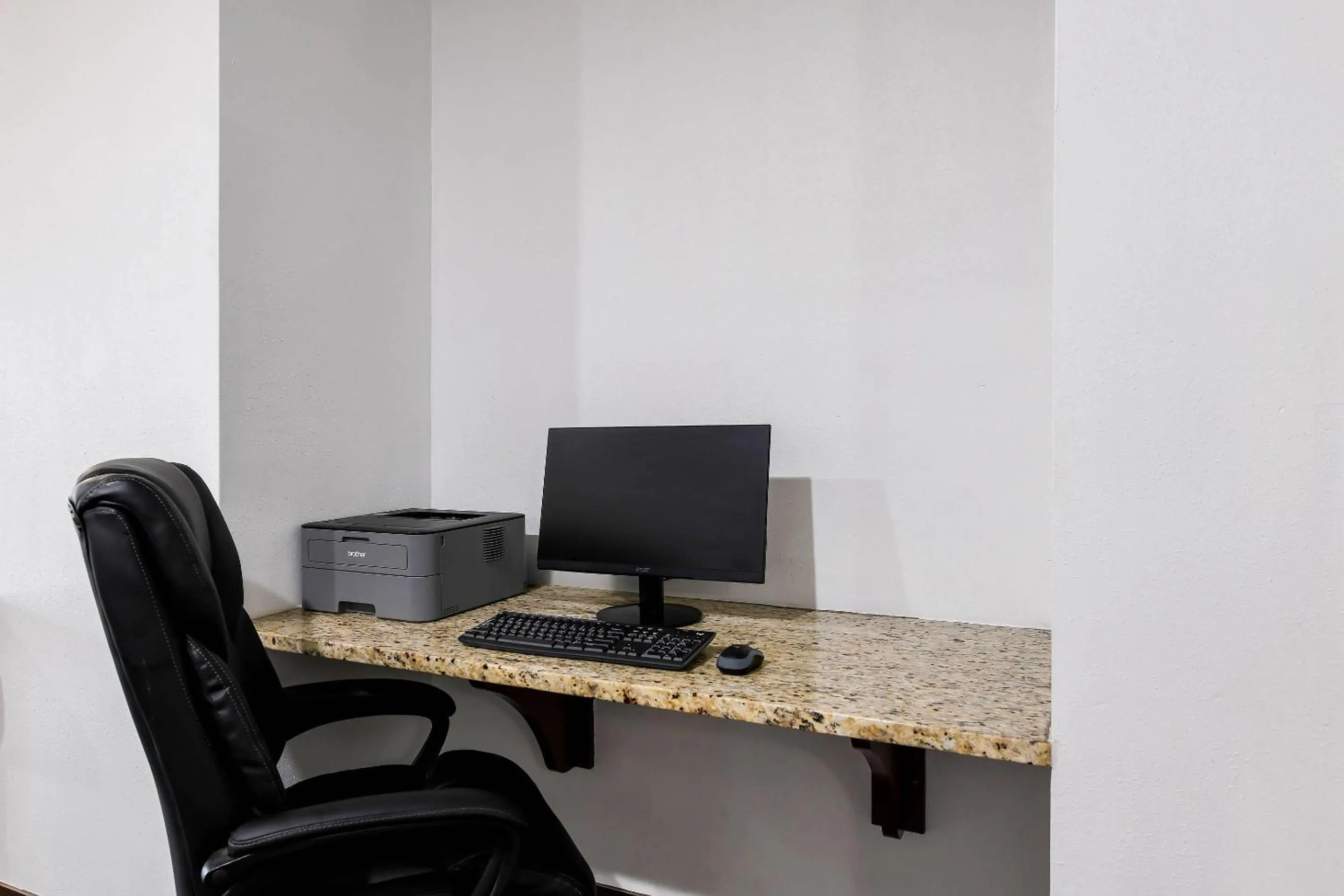 Business facilities in Comfort Inn Rhinelander