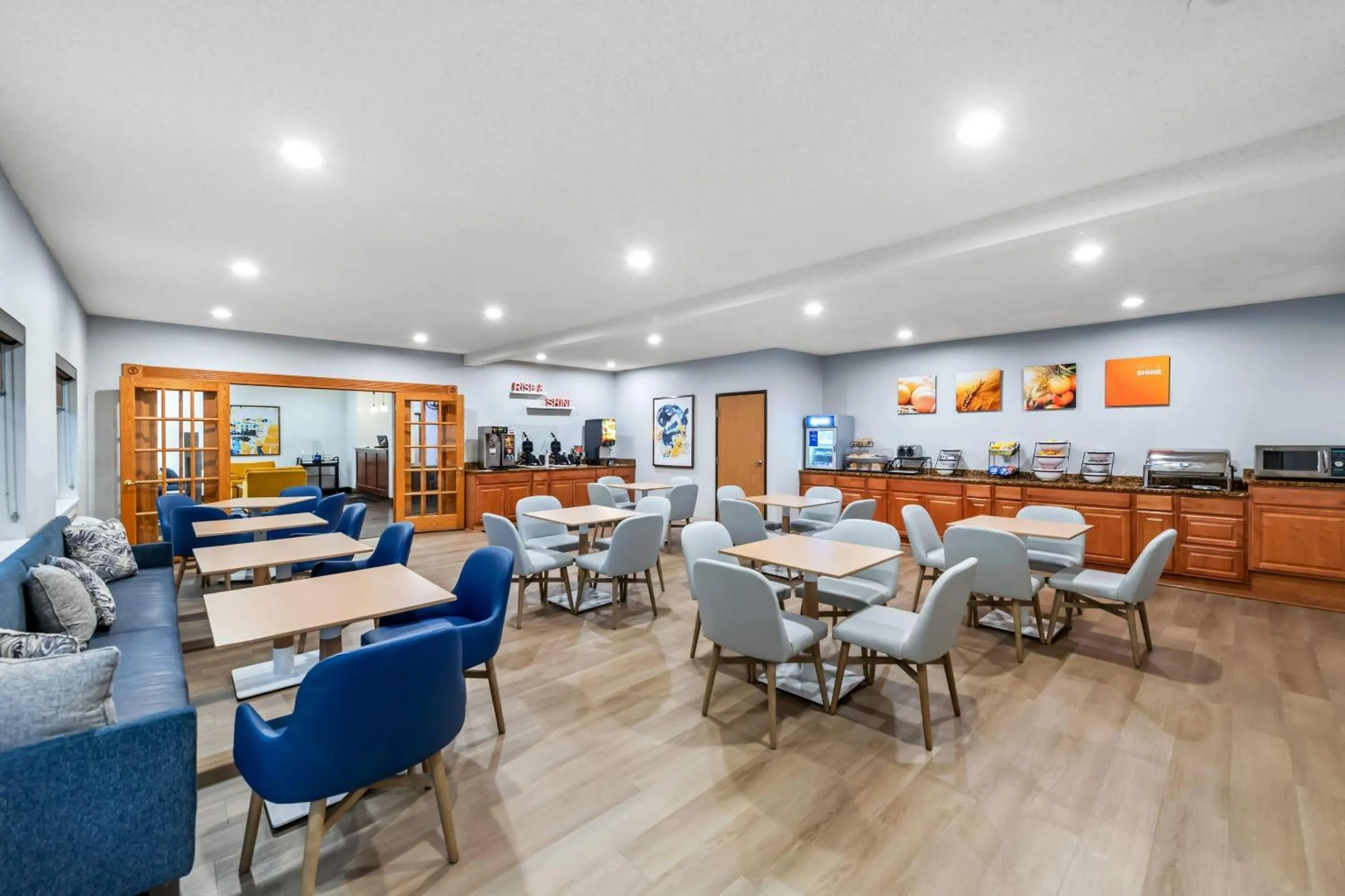 Breakfast in Comfort Inn Rhinelander