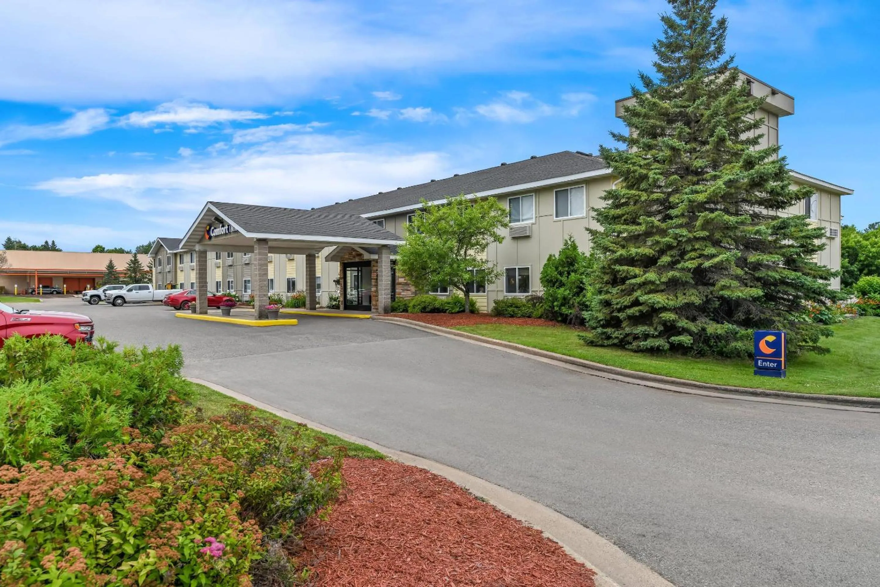 Property building in Comfort Inn Rhinelander