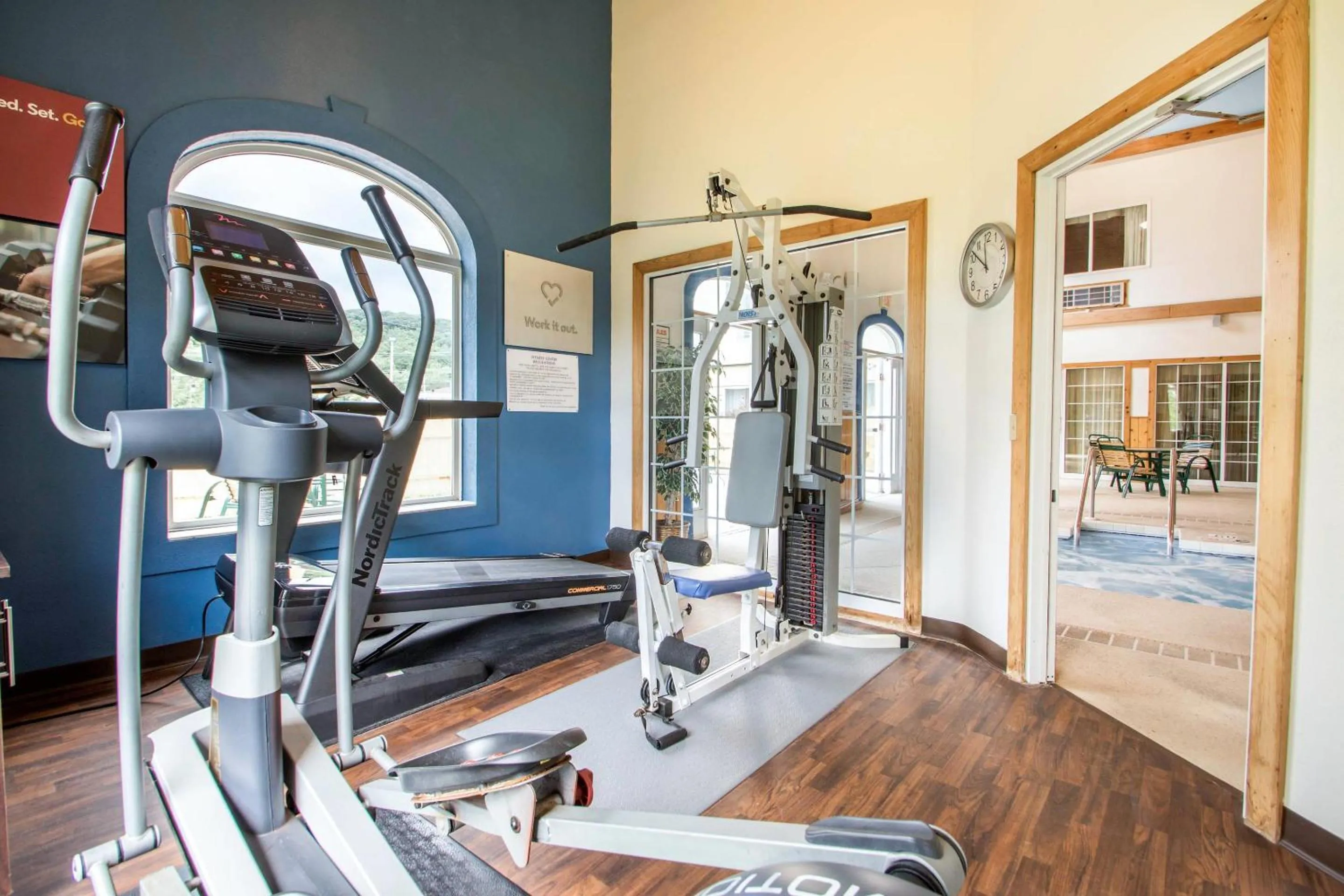 Fitness centre/facilities in Comfort Suites Wisconsin Dells Area