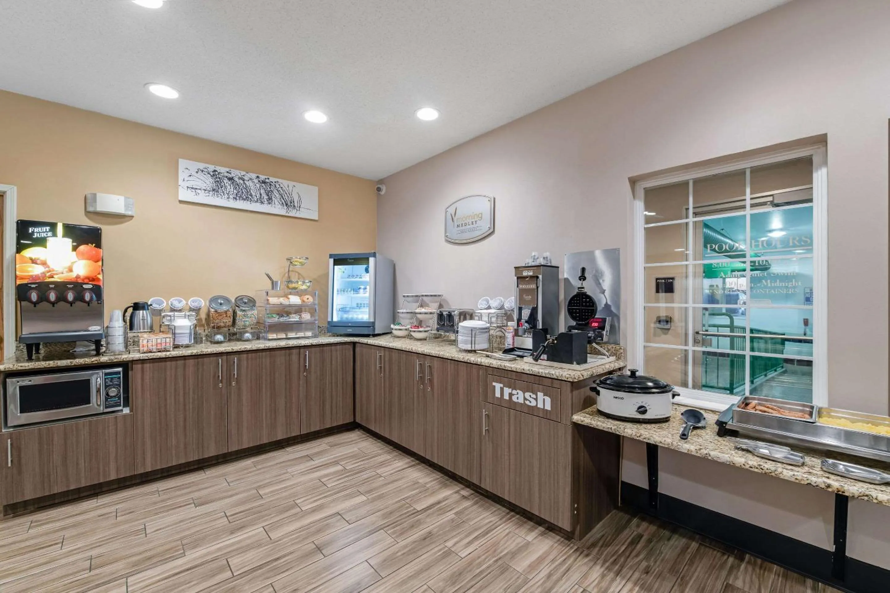 Breakfast in Sleep Inn & Suites Green Bay South