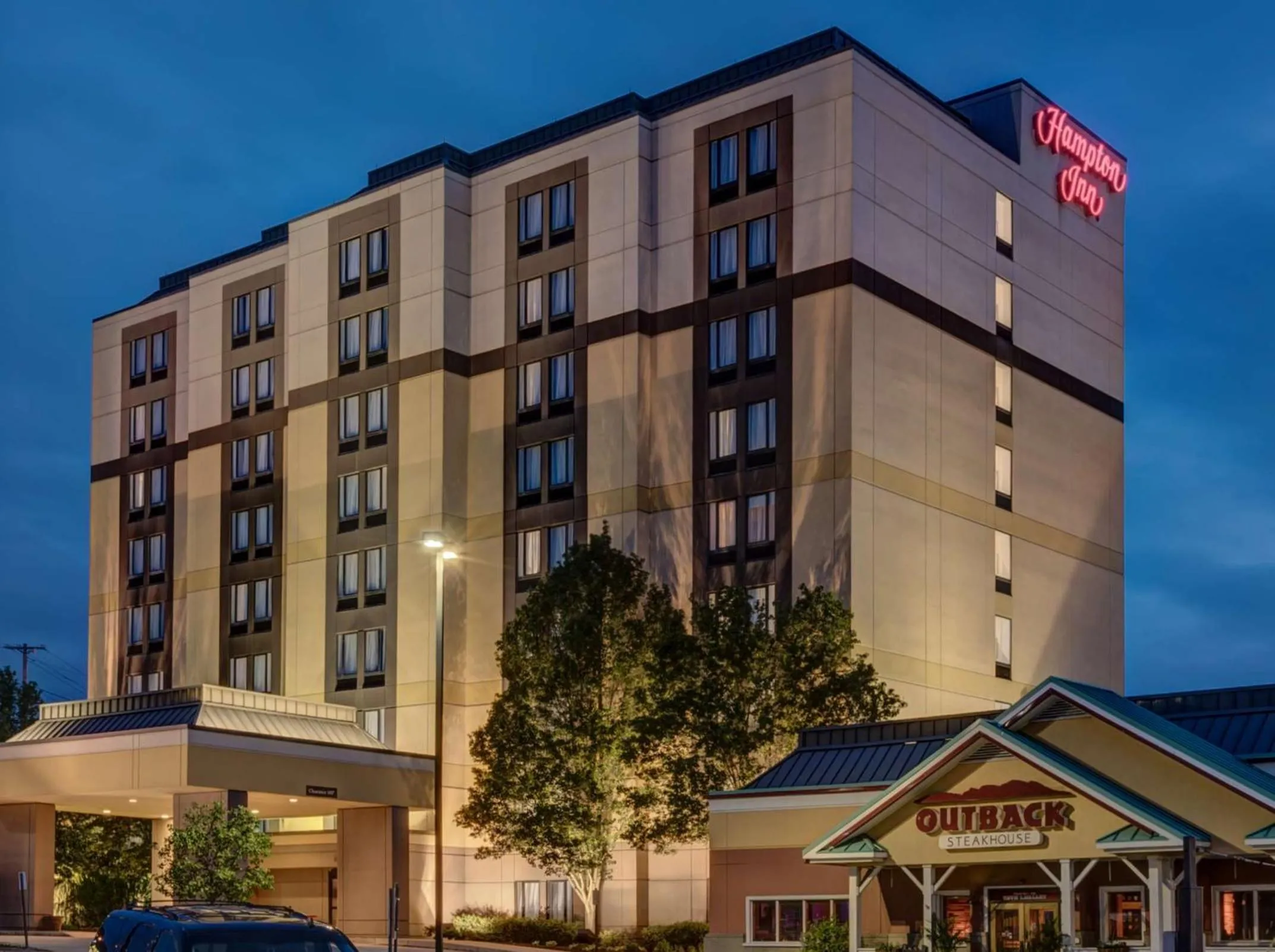 Property building in Hampton Inn Pittsburgh-Monroeville