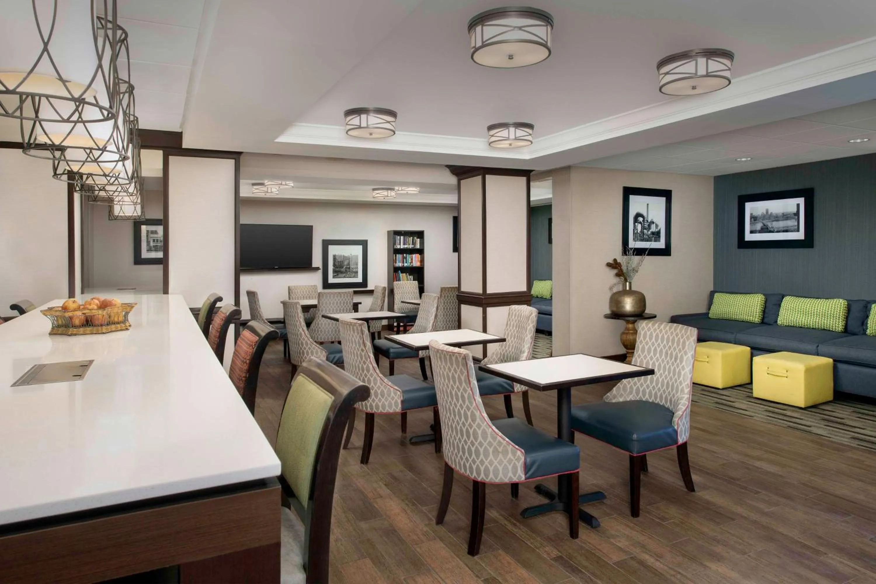 Lobby or reception in Hampton Inn Pittsburgh-Monroeville