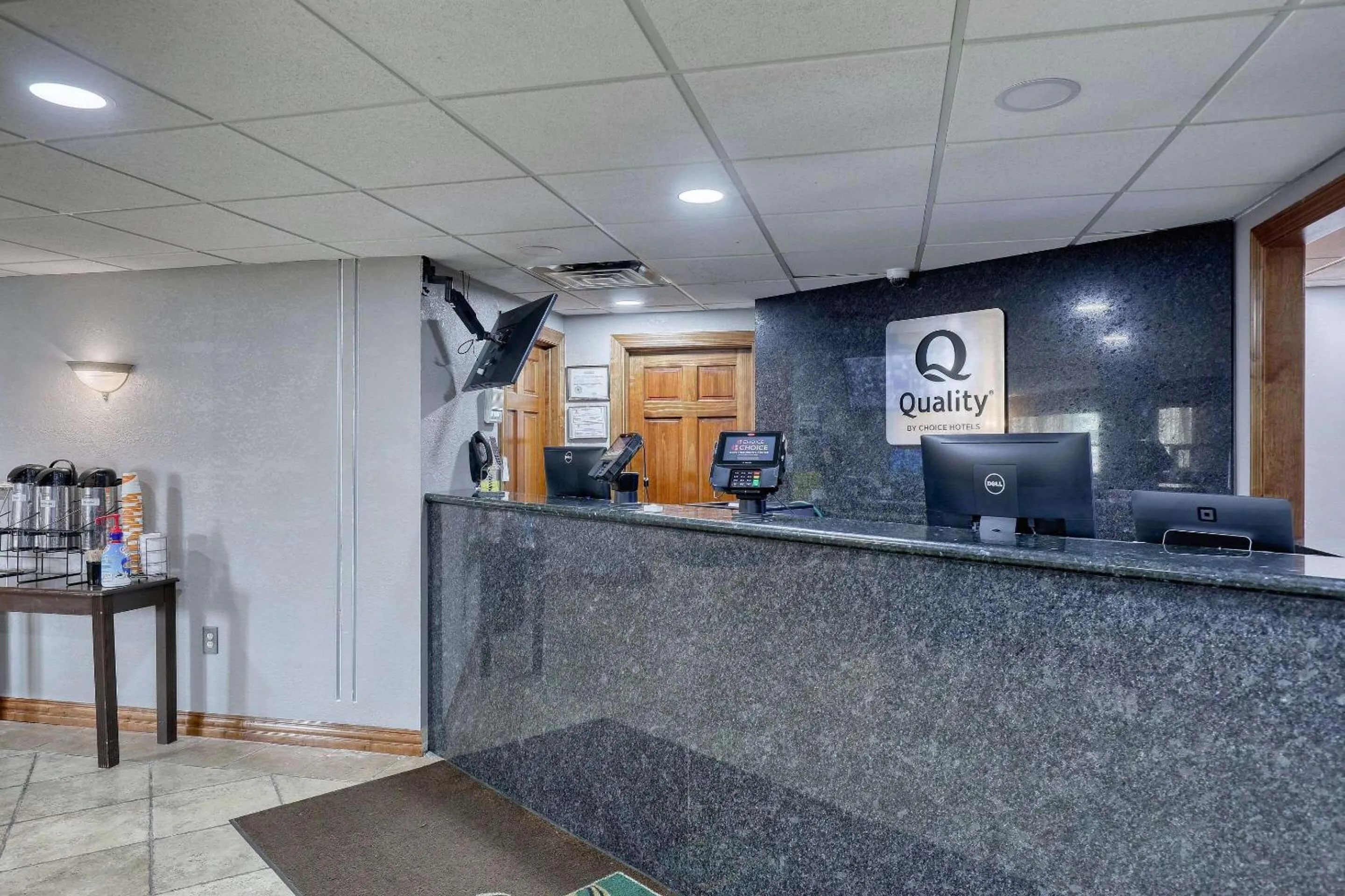 Lobby or reception in Quality Inn & Suites Green Bay Downtown
