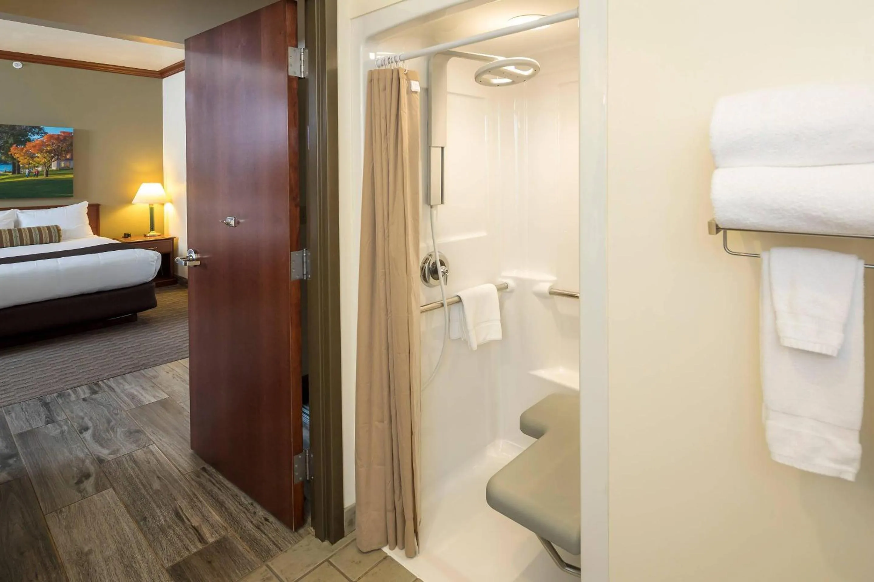 Bedroom, Bed in Kress Inn, an Ascend Collection Hotel