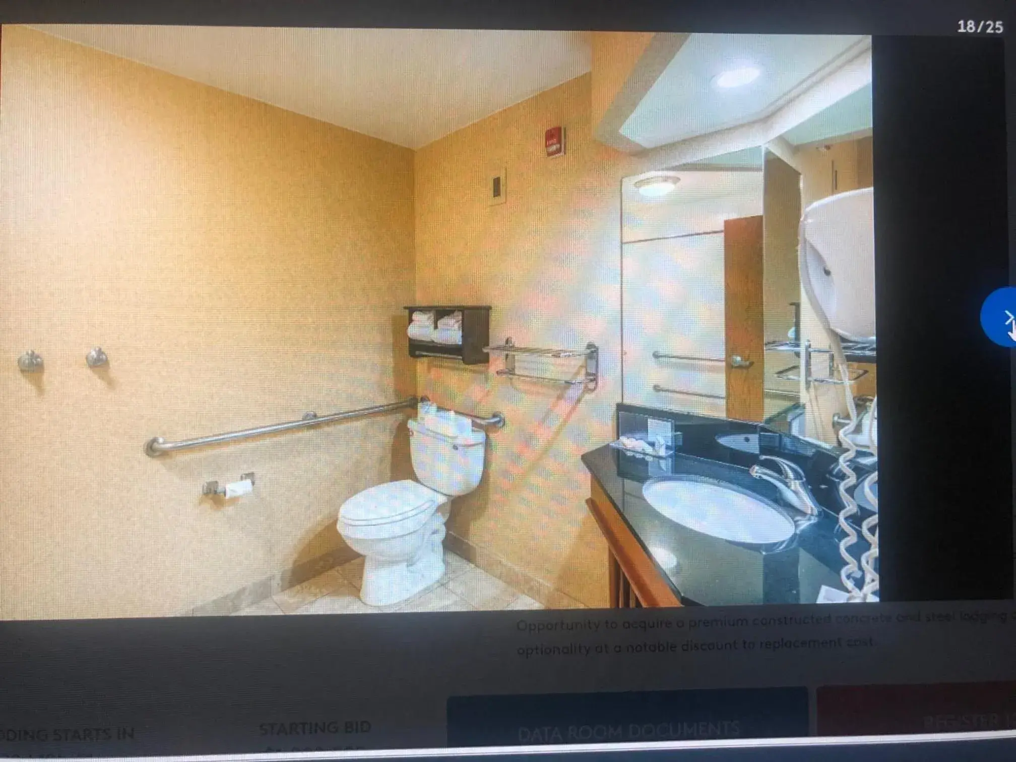 Double Room with Mobility Access and Roll-In Shower, Non-Smoking in Wingate by Wyndham Cranberry Double Room with Mobility Access and Roll-In Shower, Non-Smoking in Wingate by Wyndham Cranberry