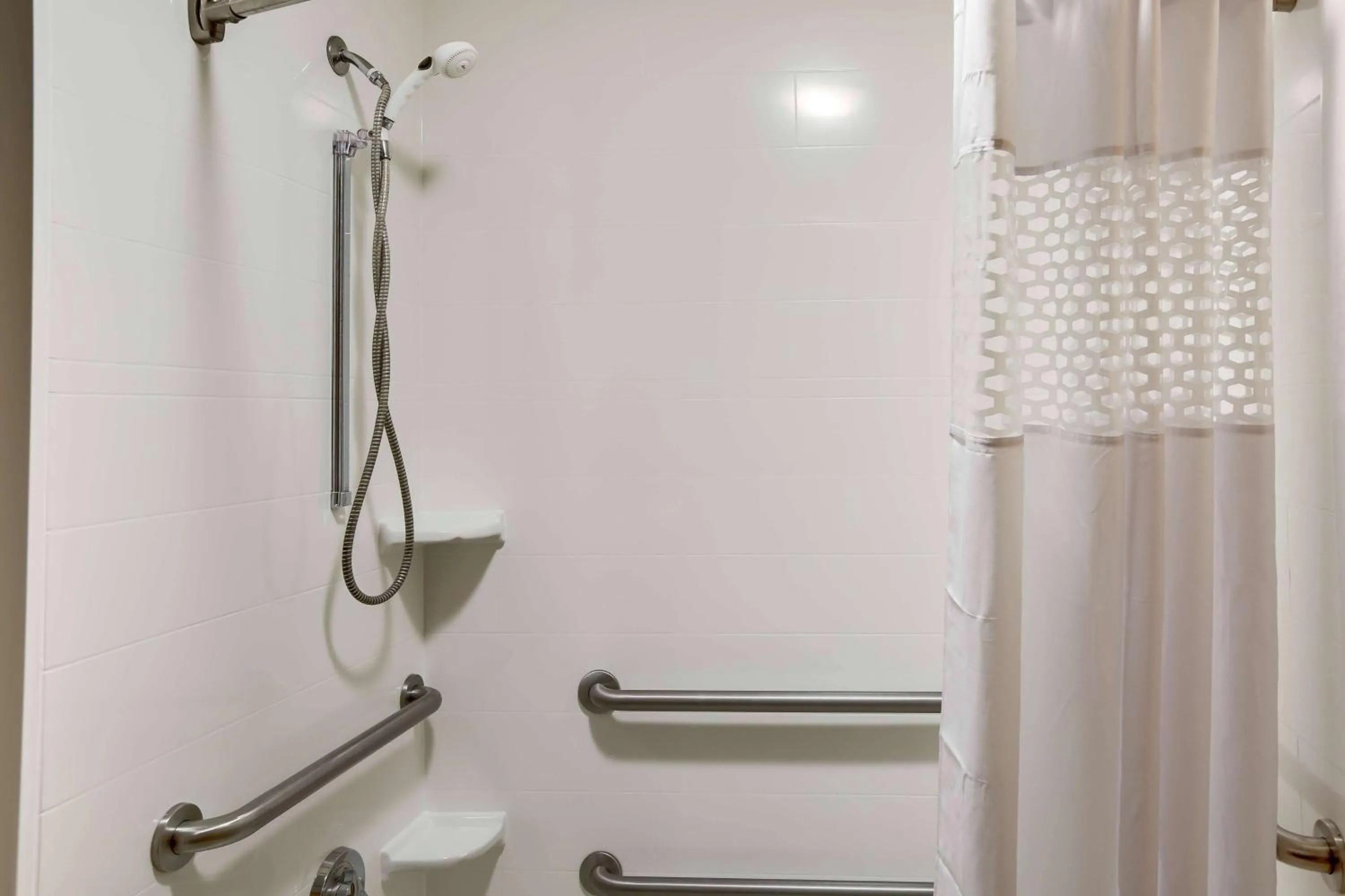 Bathroom in Wingate by Wyndham Cranberry