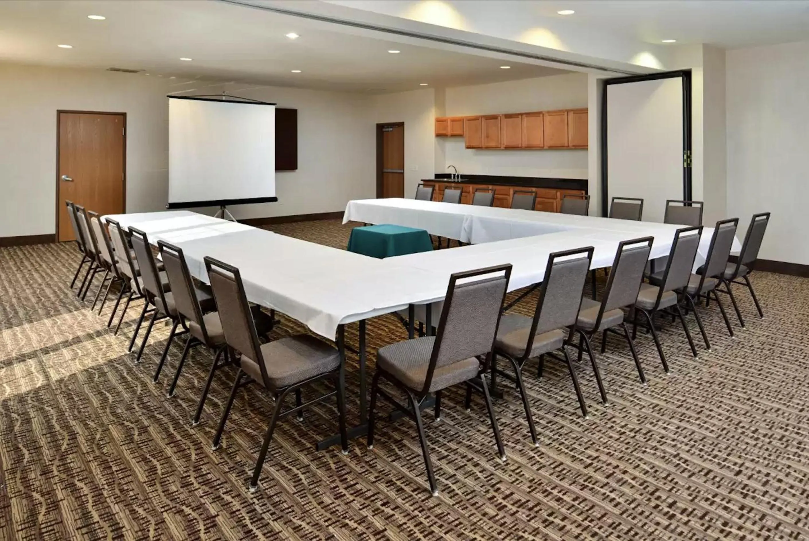 Comfort Inn & Suites Madison North