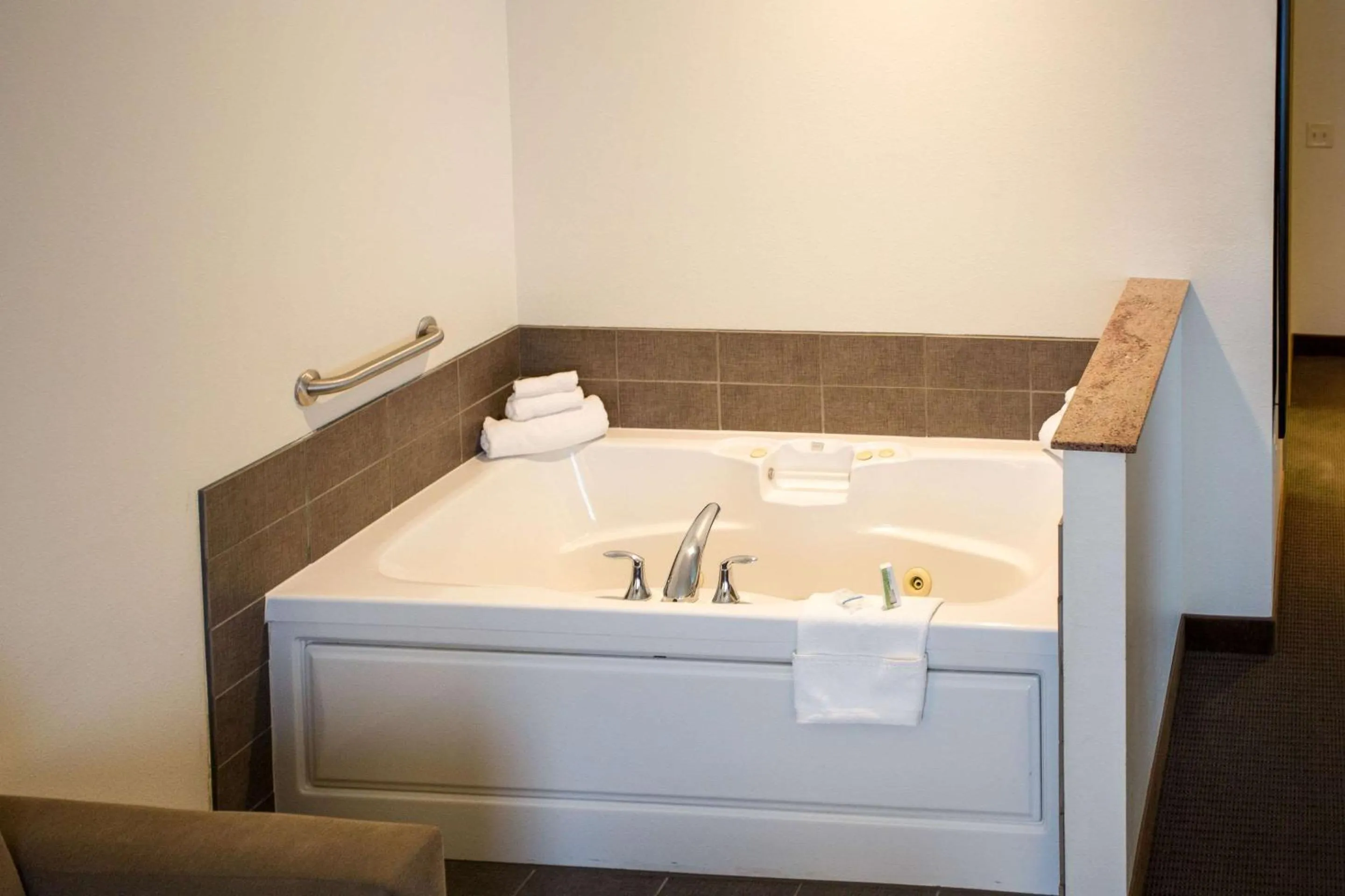 Photo of the whole room in Sleep Inn & Suites Conference Center Eau Claire North