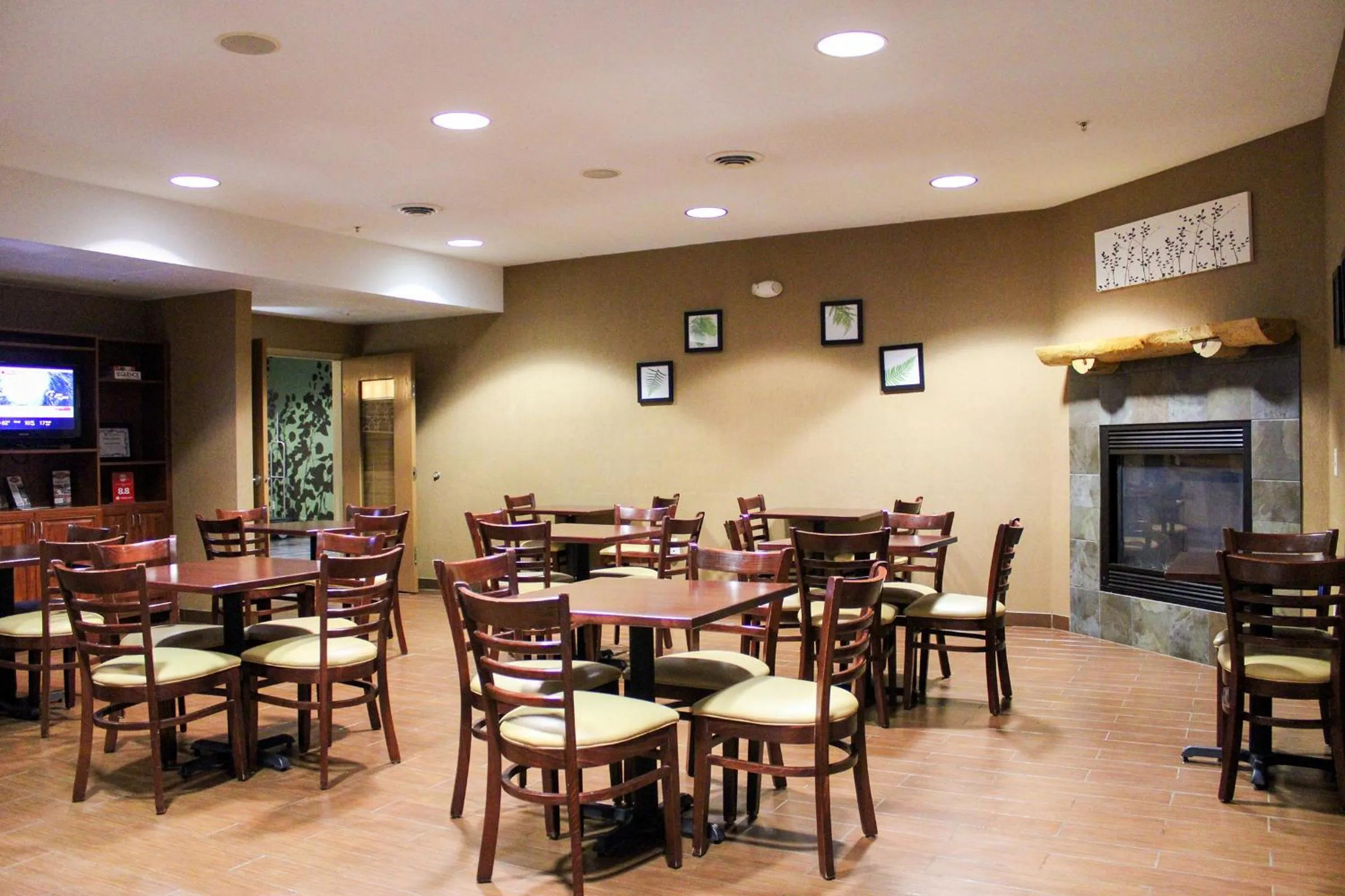 Sleep Inn & Suites Conference Center Eau Claire North