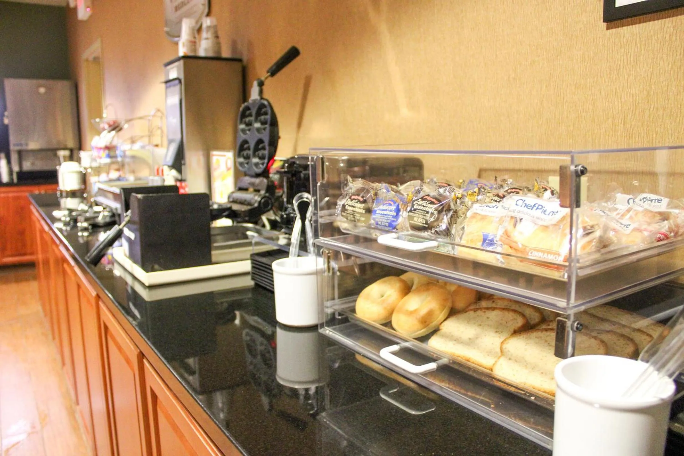 Sleep Inn & Suites Conference Center Eau Claire North