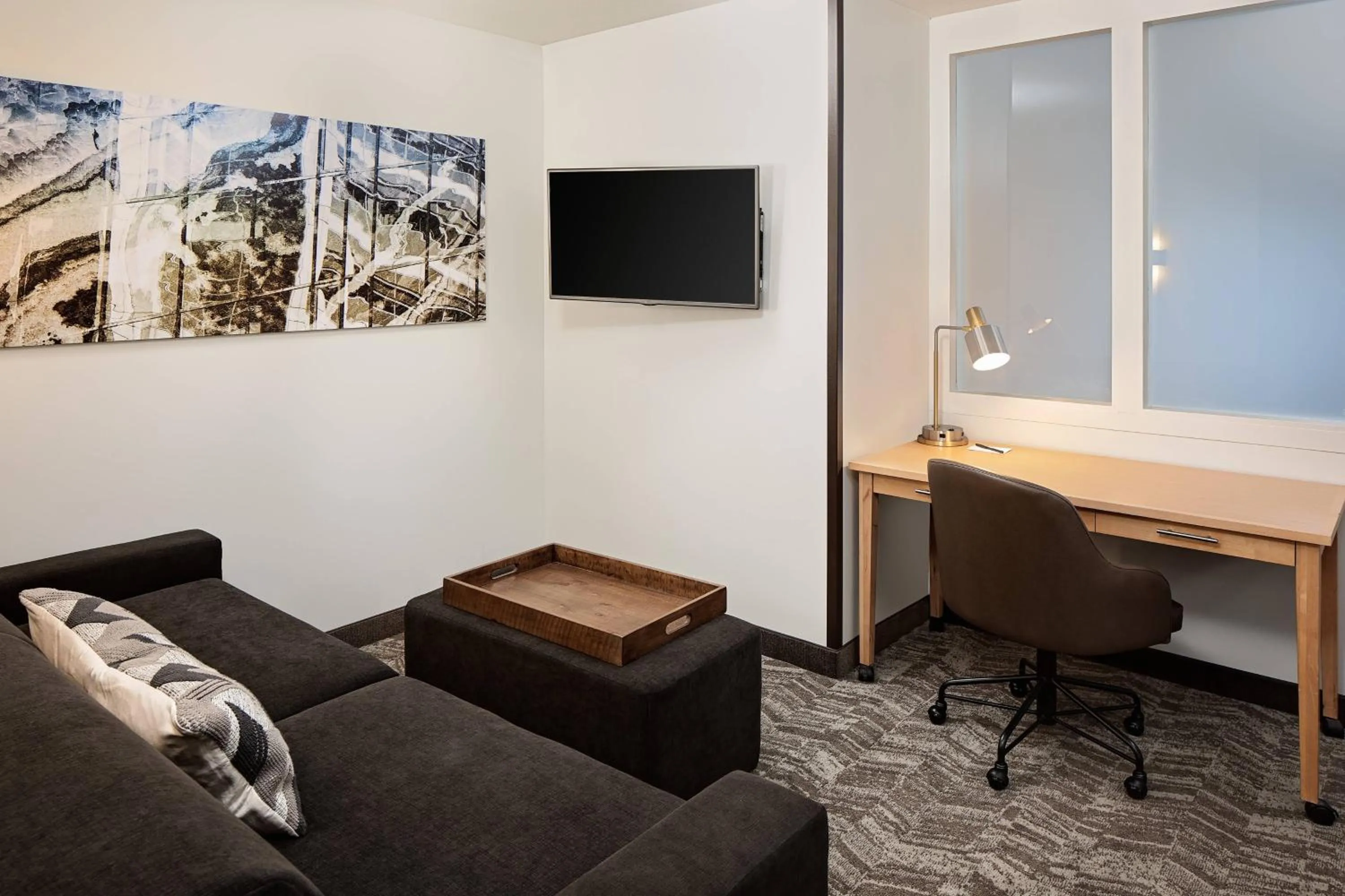 Photo of the whole room in SpringHill Suites by Marriott Green Bay