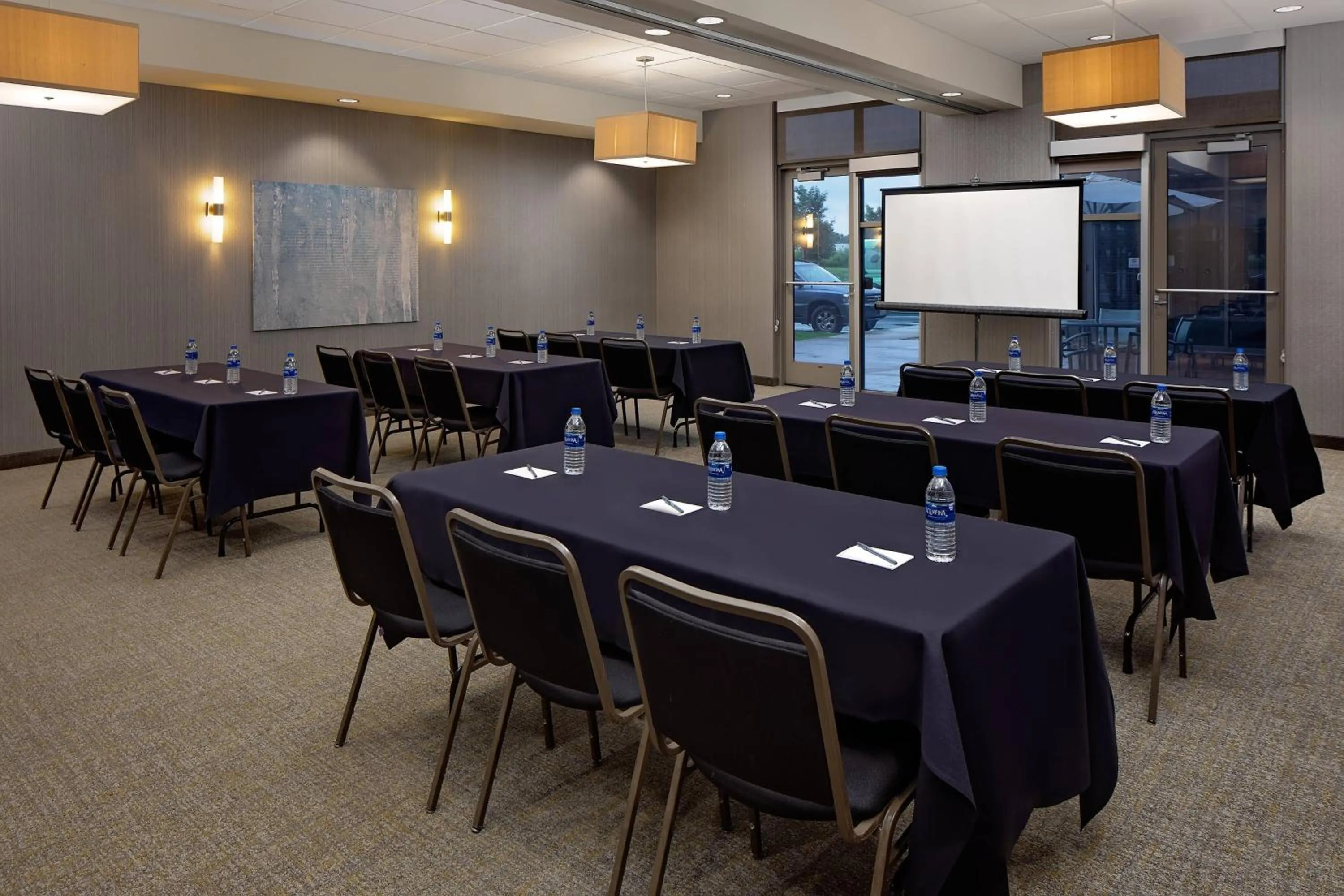 Meeting/conference room in SpringHill Suites by Marriott Green Bay