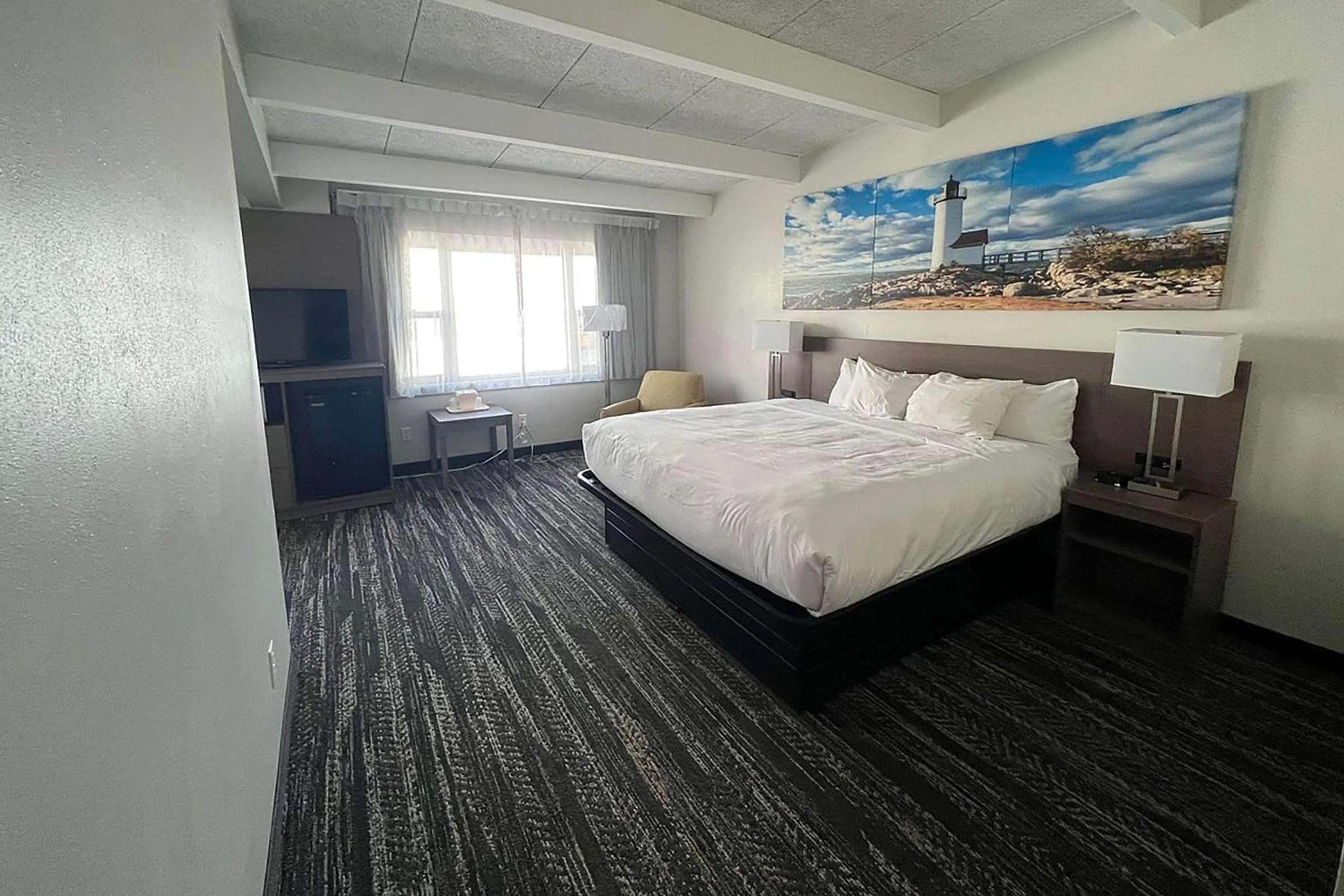 Photo of the whole room in Days Inn by Wyndham Manitowoc