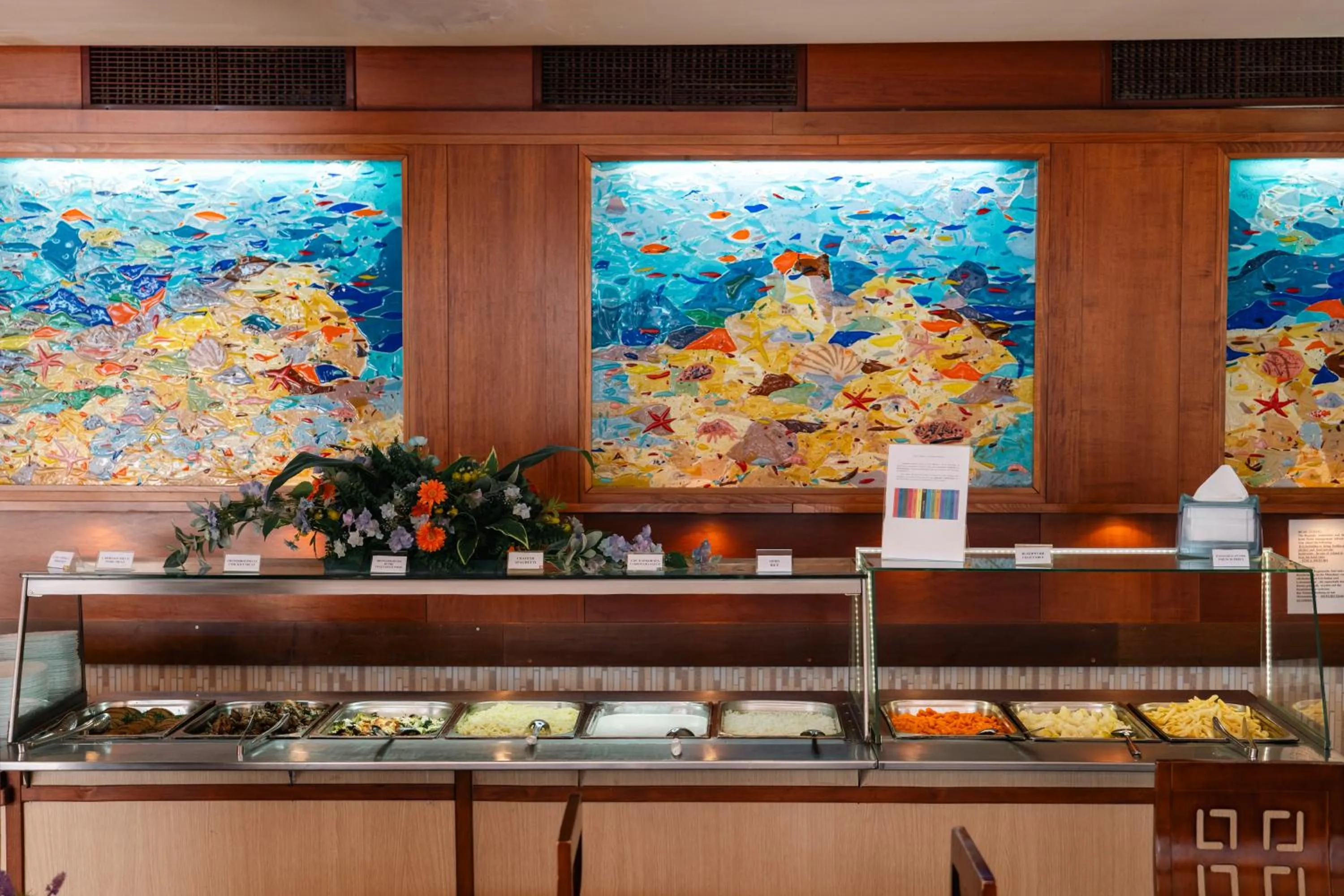 Restaurant/places to eat in Park Hotel Perla