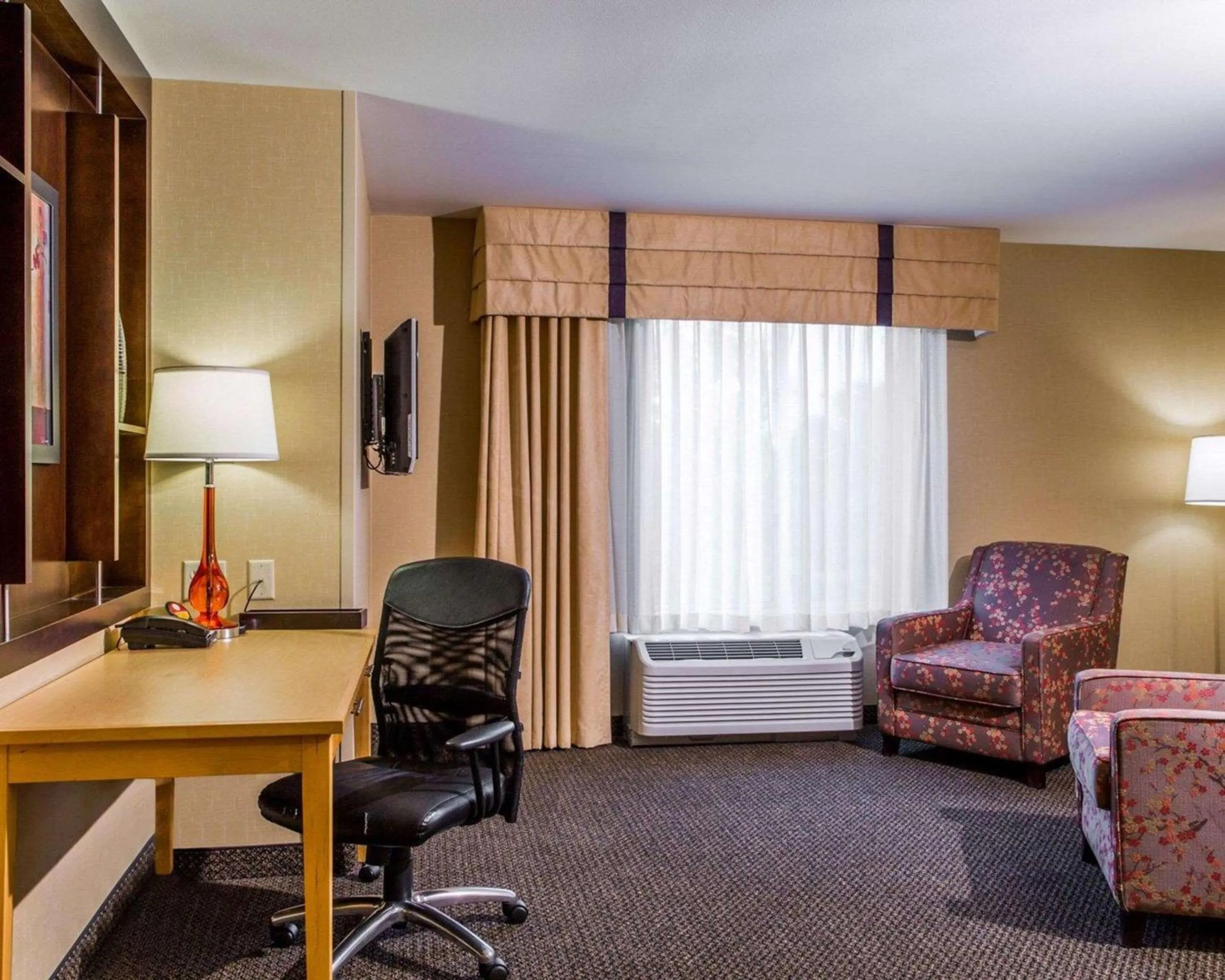 Bedroom in Cambria Hotel Appleton