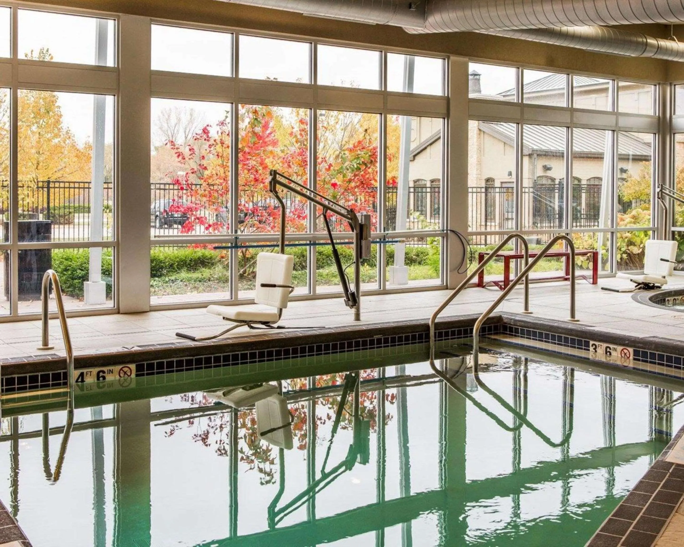 Swimming pool in Cambria Hotel Appleton