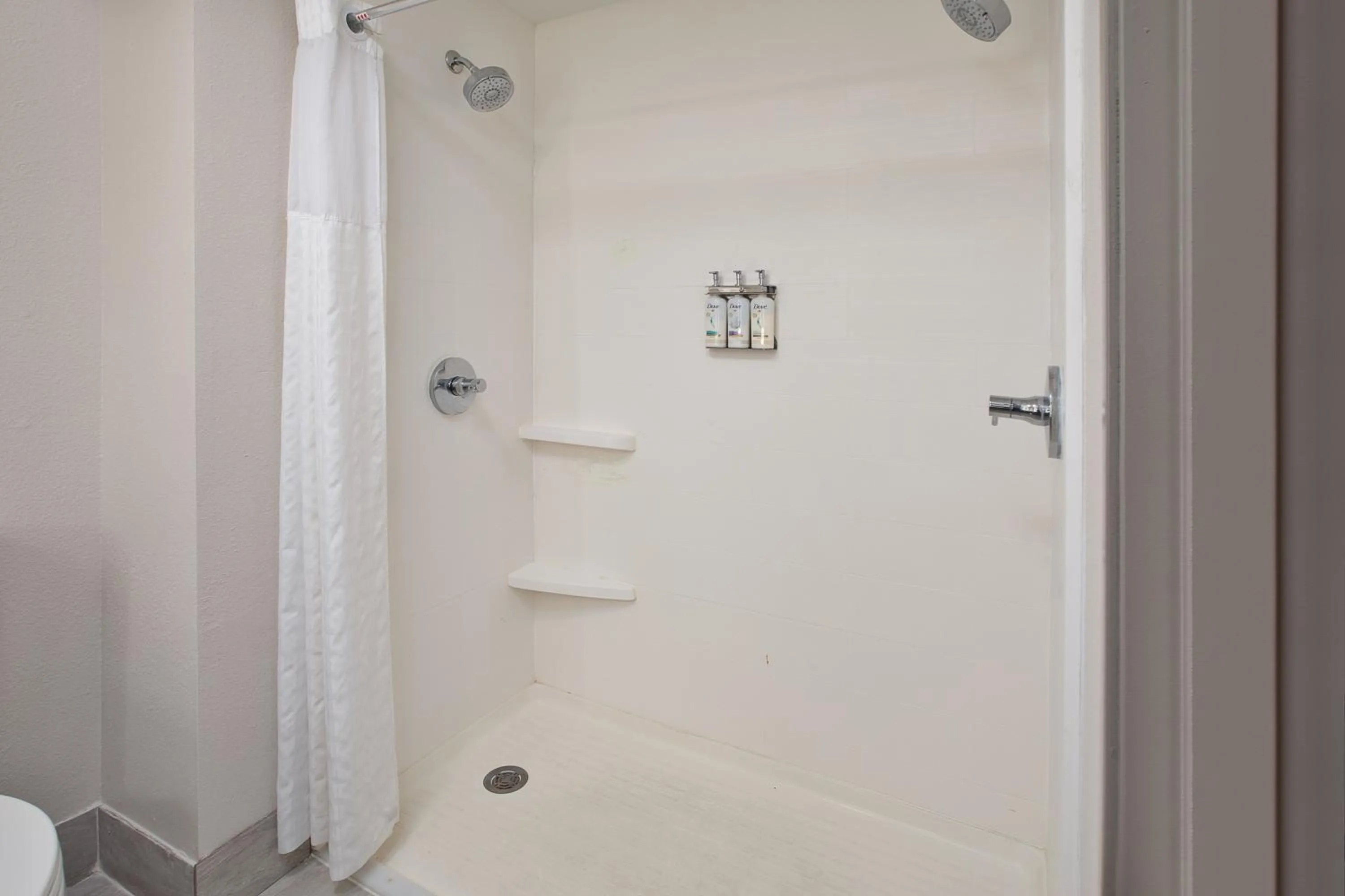Shower in Holiday Inn Express & Suites Milwaukee NW - Park Place by IHG