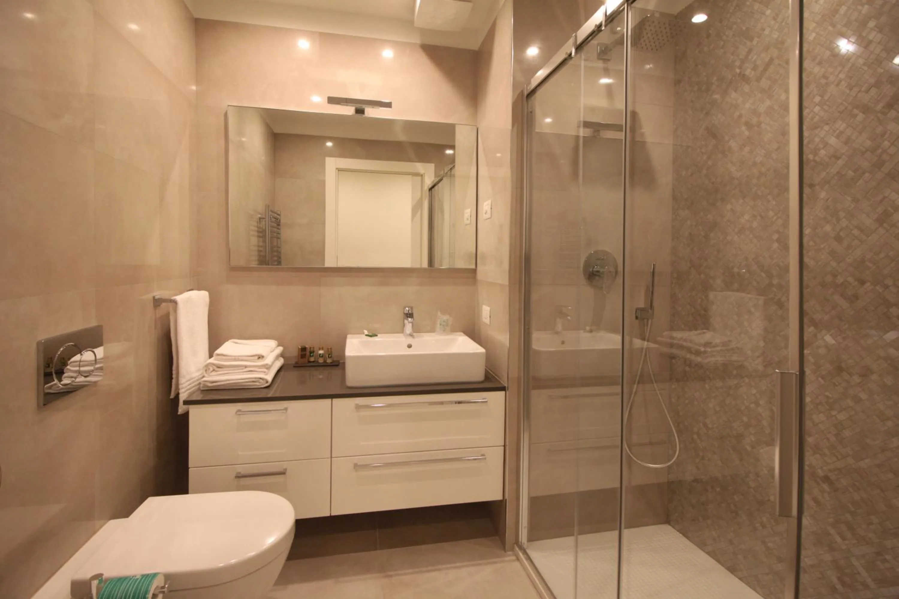 Bathroom in Casa Vacanze Residence Ideale Suites and Apartments