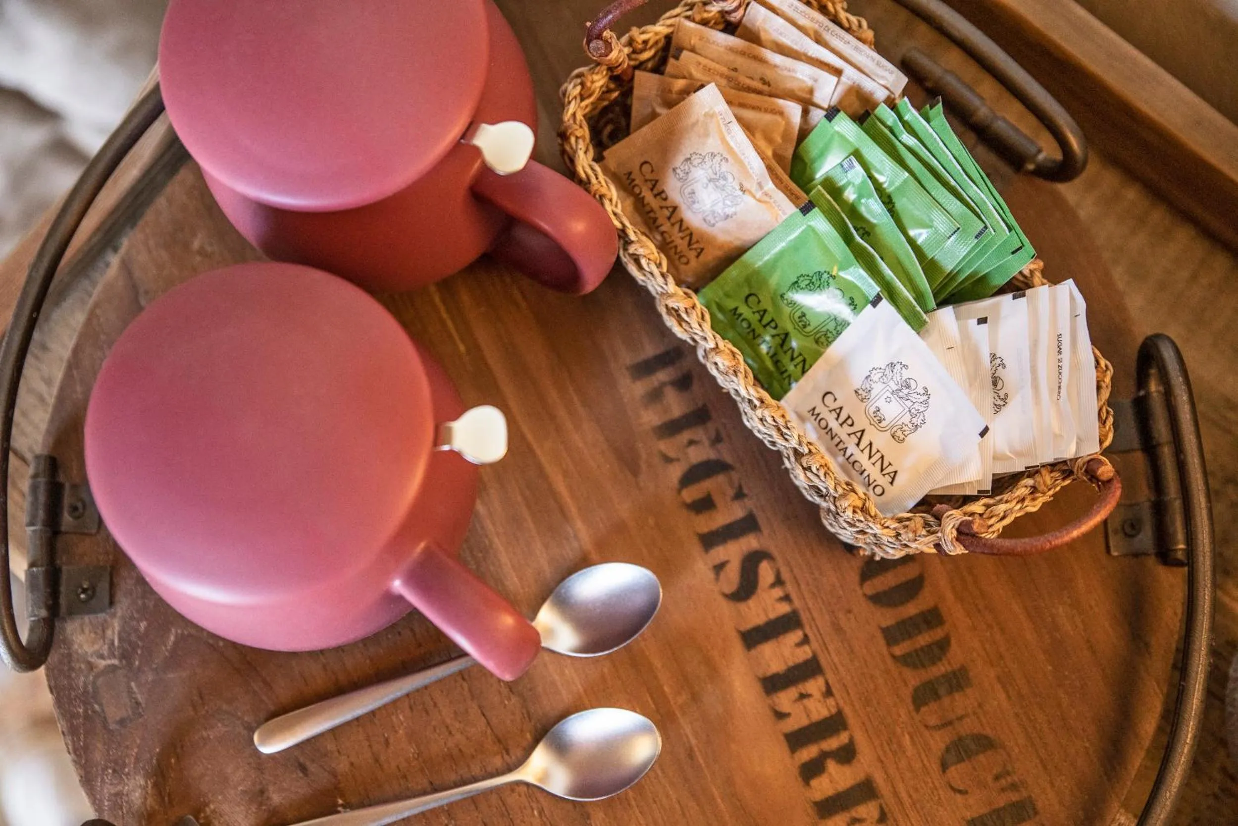 Coffee/tea facilities in Capanna Suites