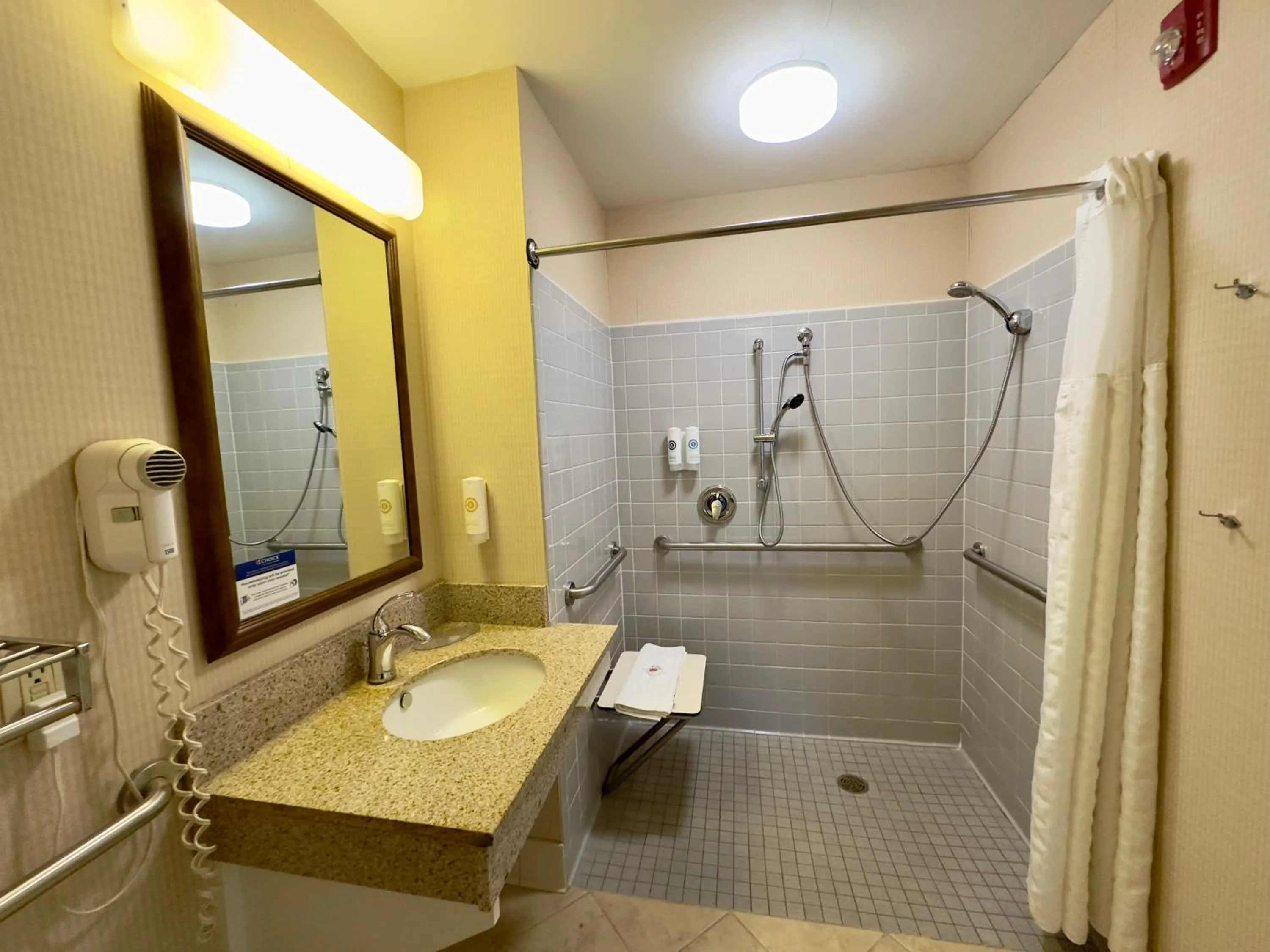 Comfort Inn & Suites Black River Falls I-94