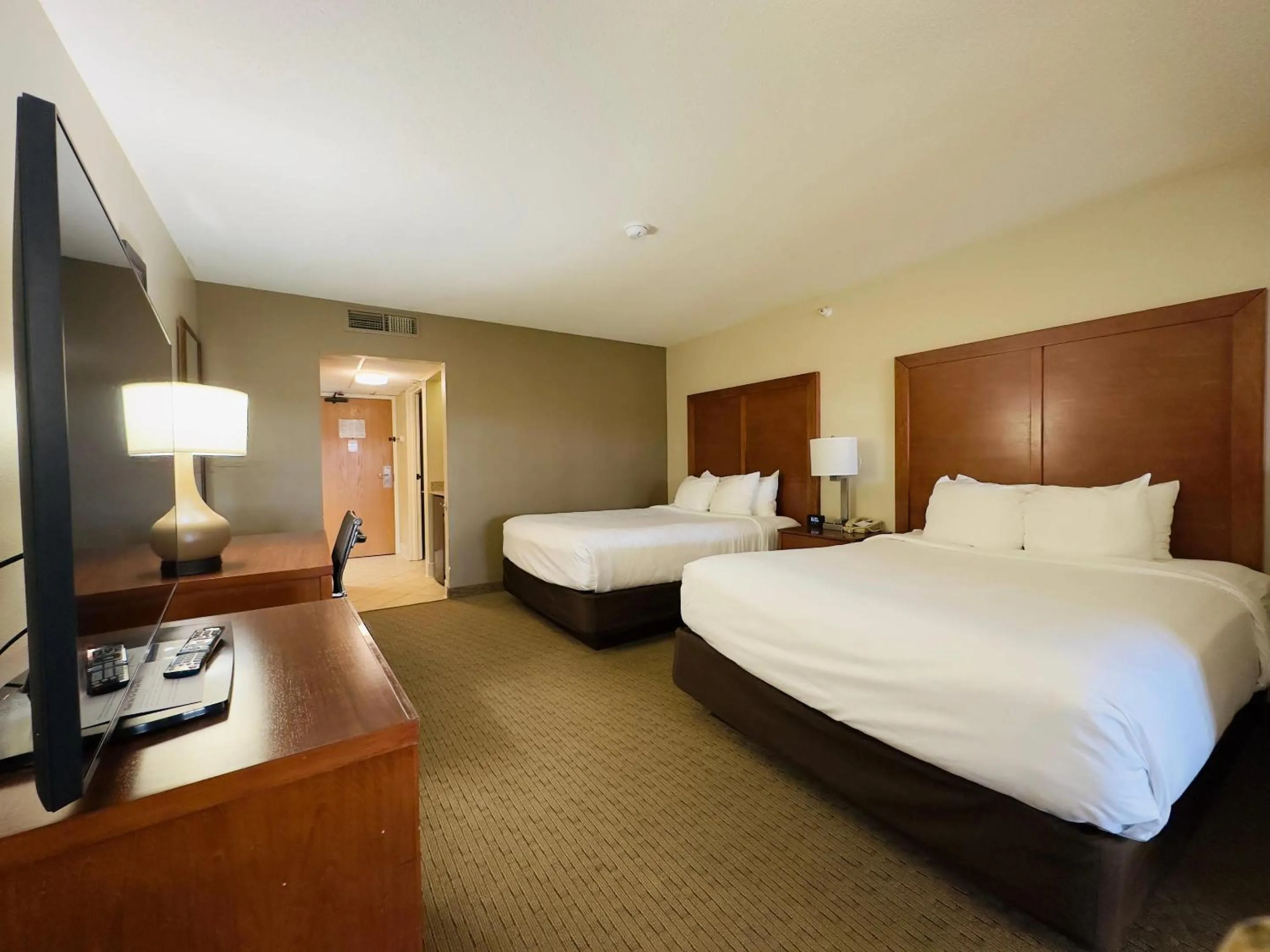 Bedroom, Bed in Comfort Inn & Suites Black River Falls I-94