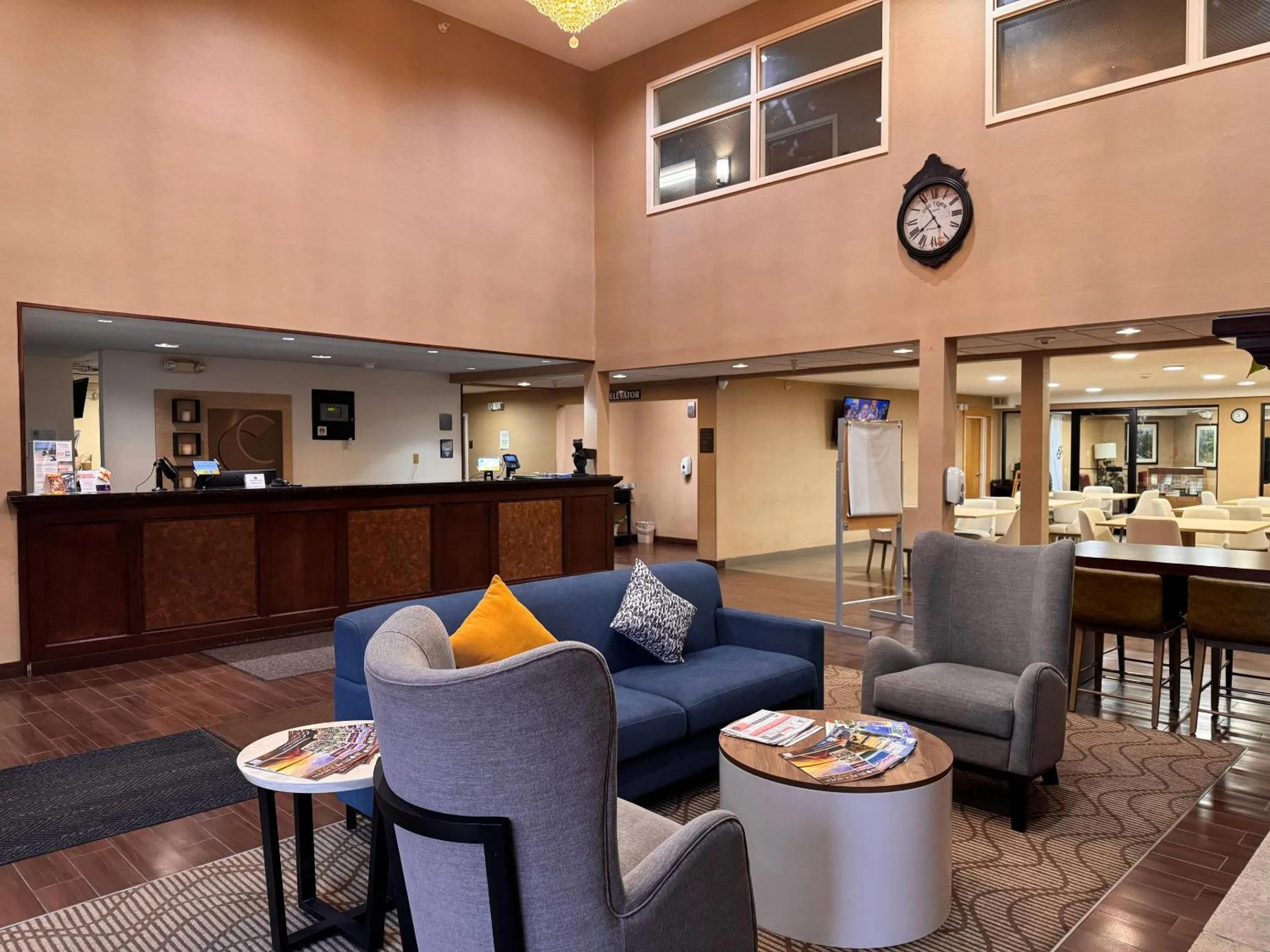 Lobby or reception in Comfort Inn & Suites Black River Falls I-94