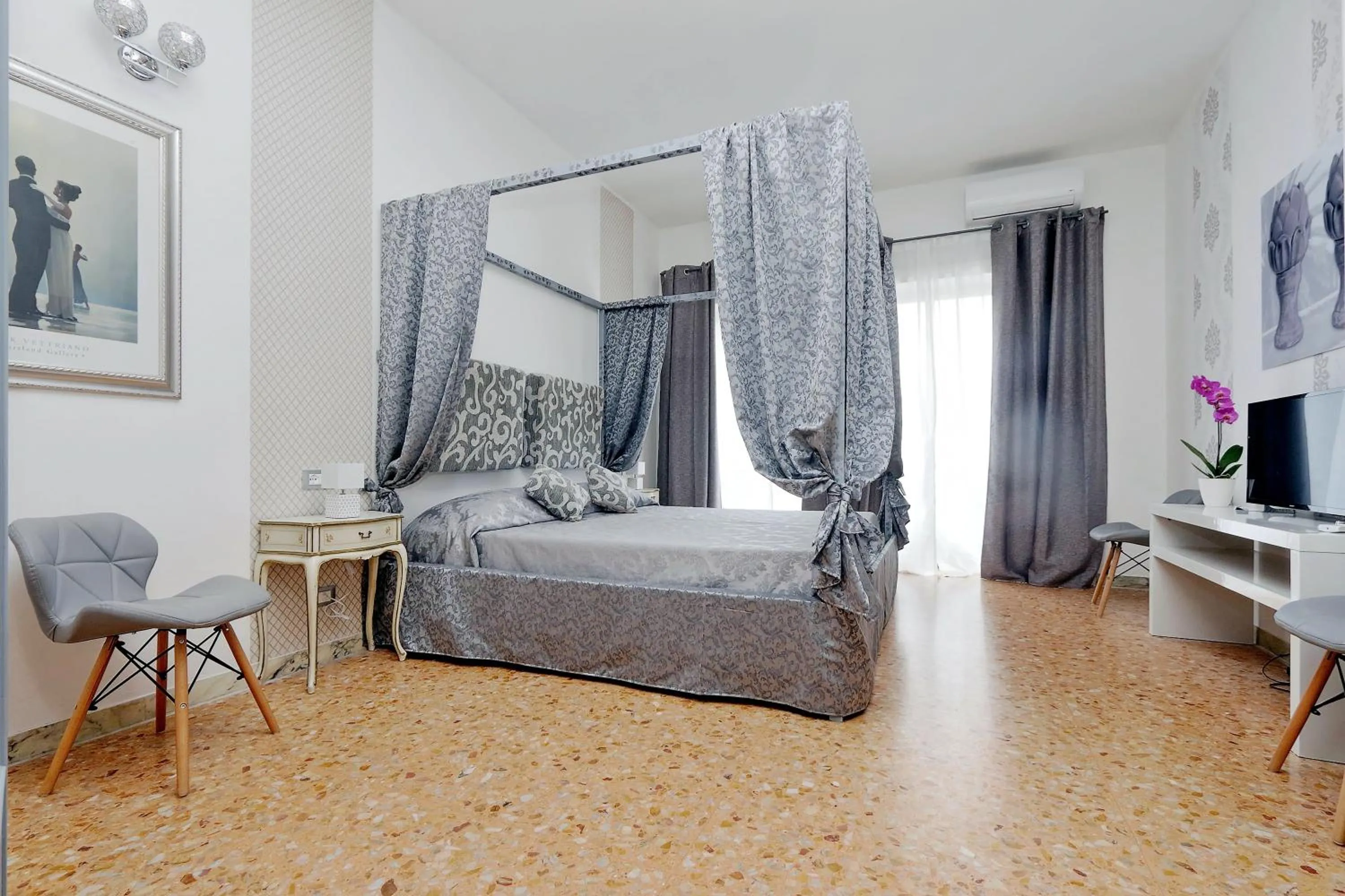 Bedroom, Bed in Merulana Suite S.Peter