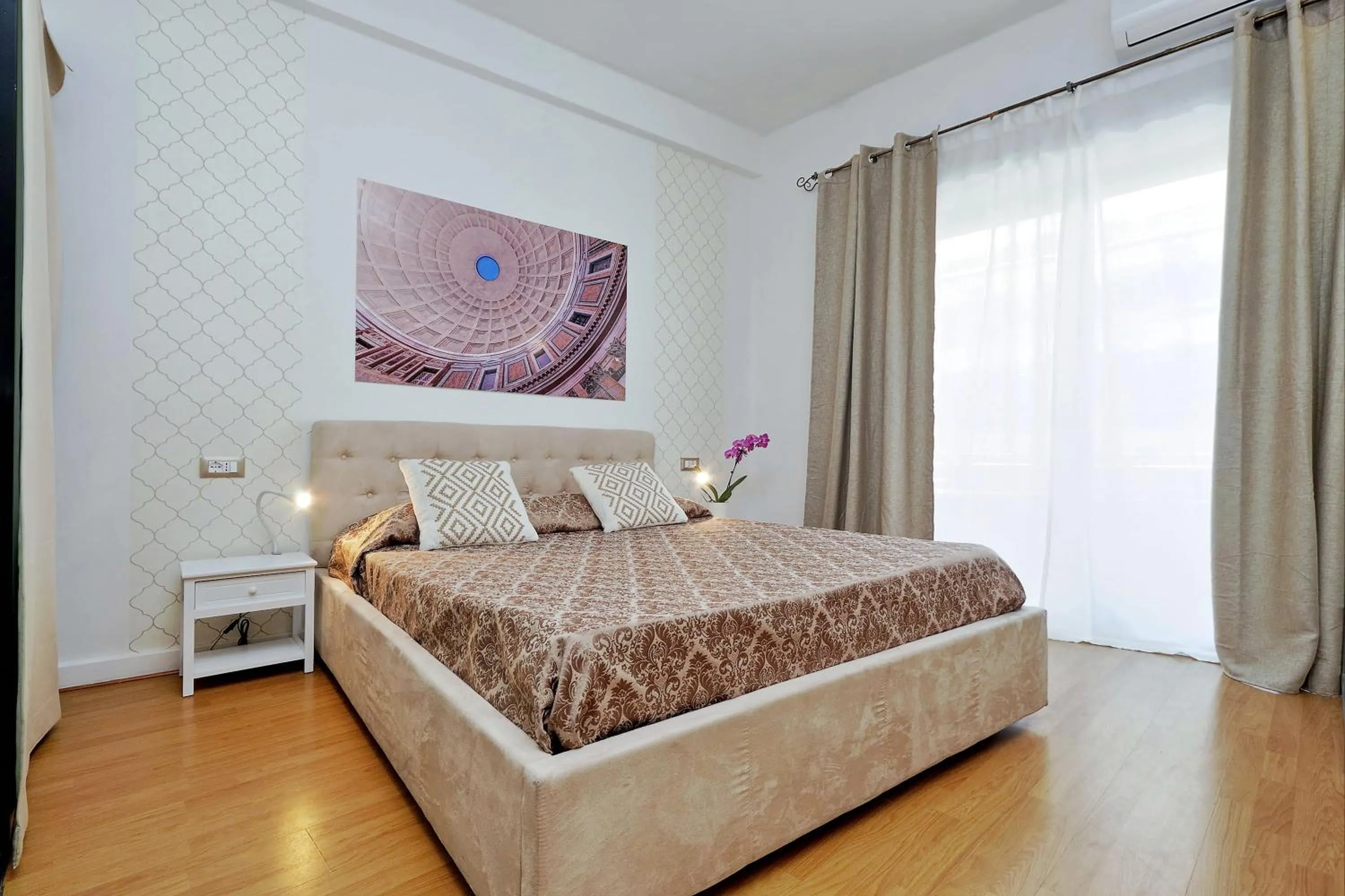 Bedroom, Bed in Merulana Suite S.Peter