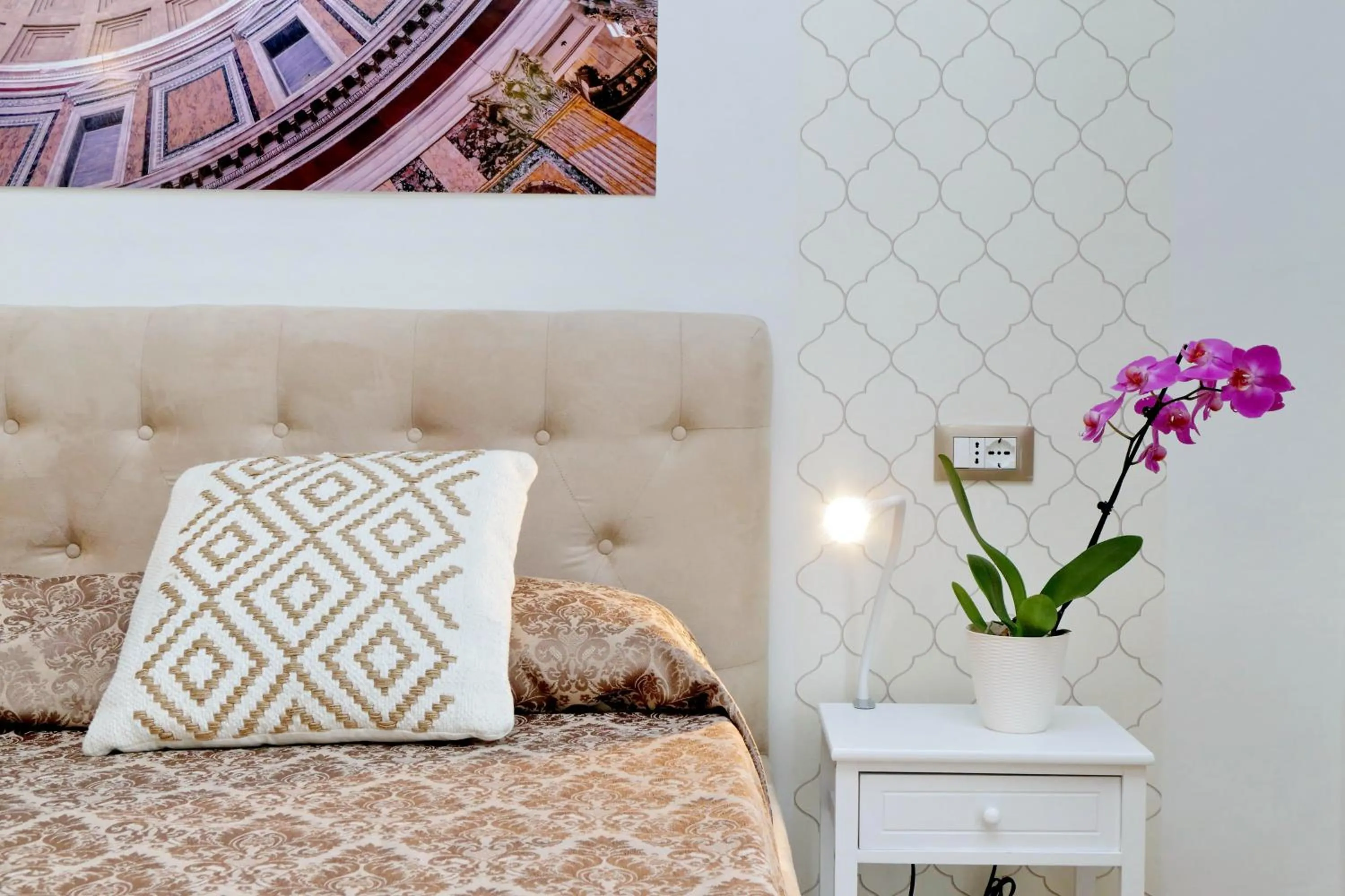 Bedroom, Bed in Merulana Suite S.Peter