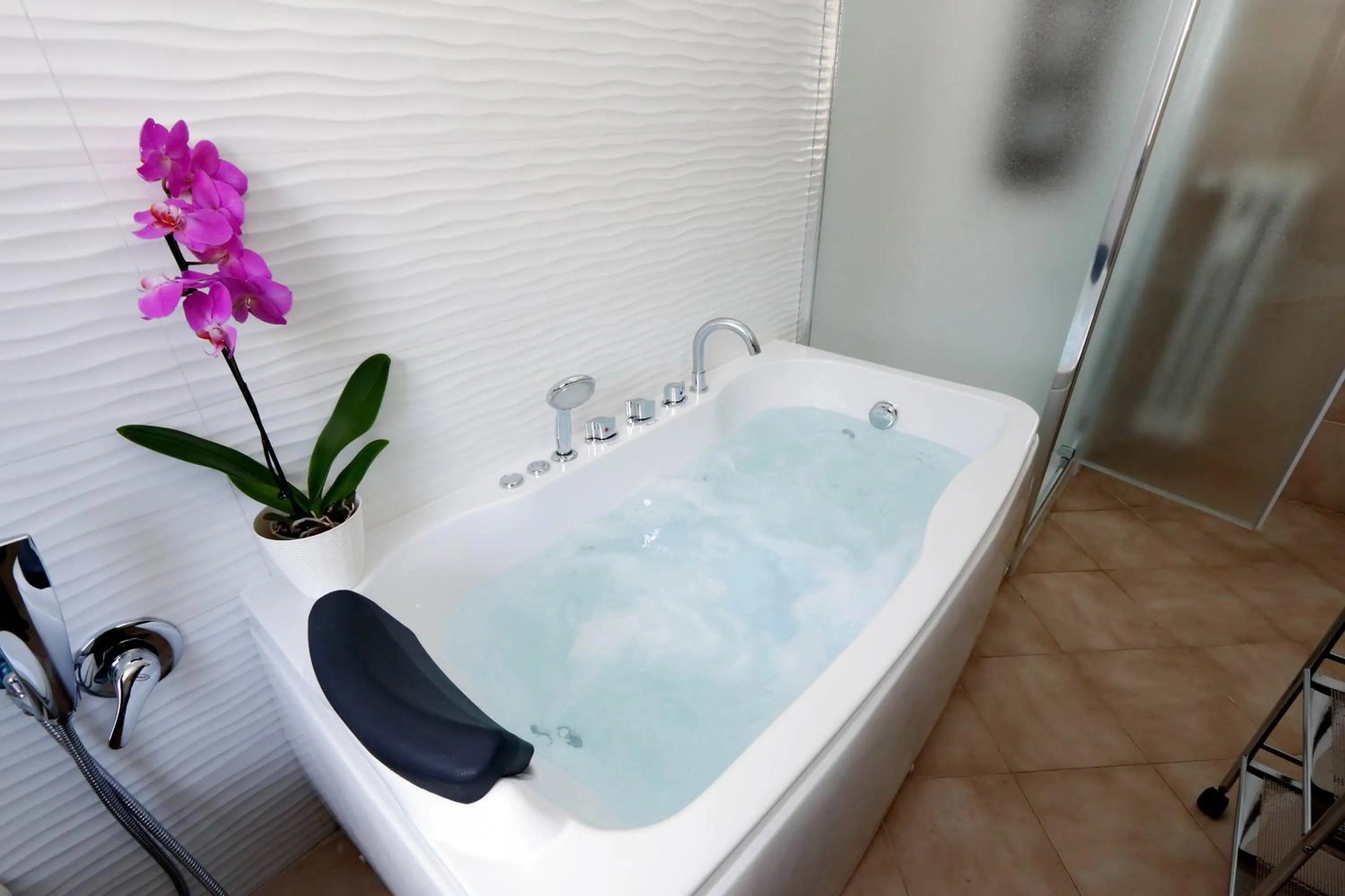 Bathroom in Merulana Suite S.Peter