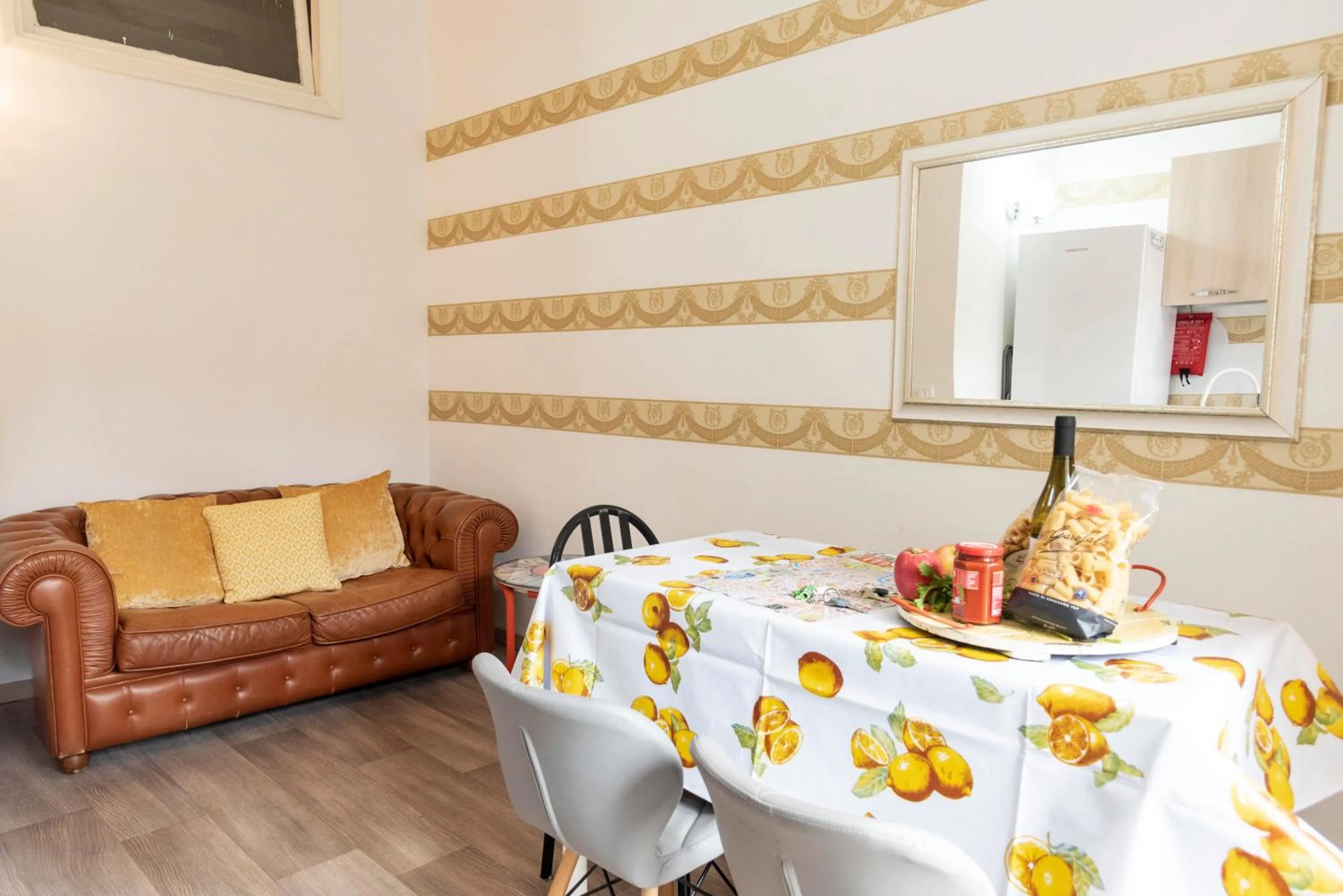 Food and drinks in Merulana Suite S.Peter