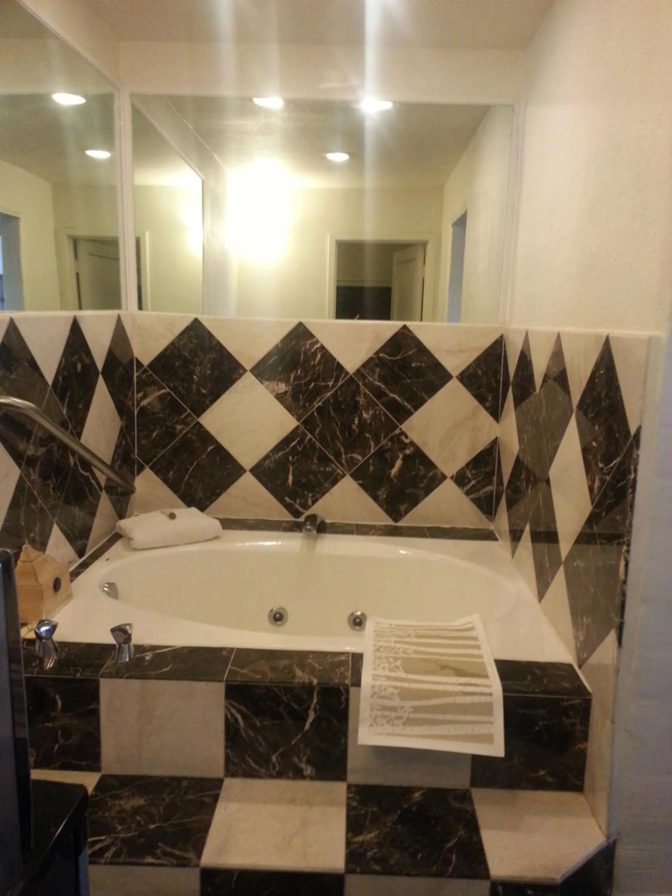 Hot Tub in Sterling Gardens