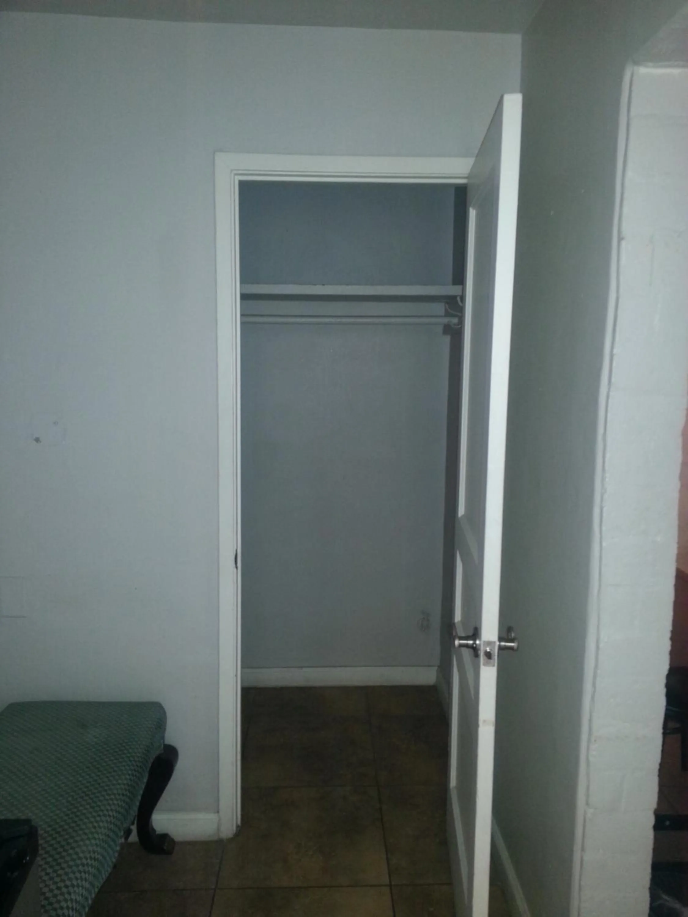 Area and facilities in Sterling Gardens