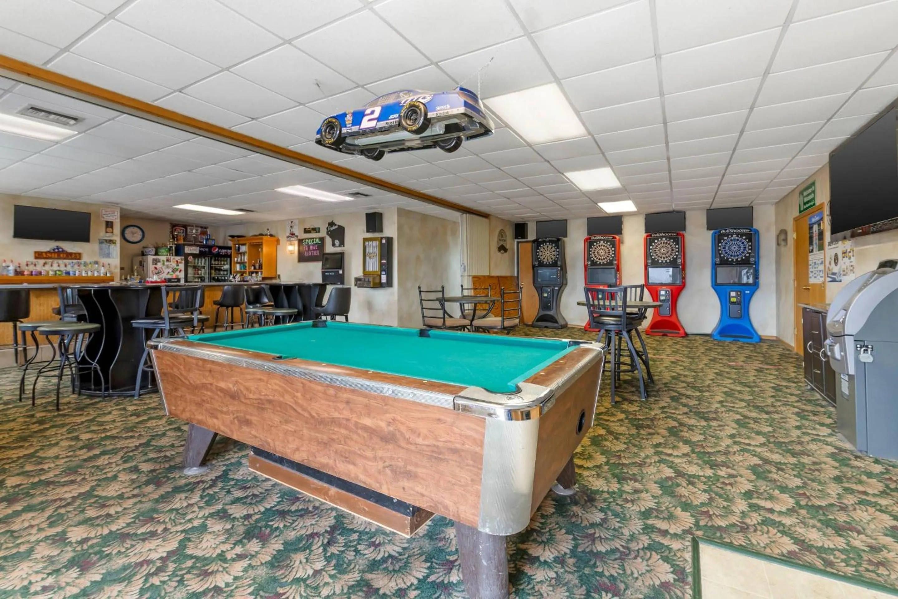 Lounge or bar in Quality Inn Mauston I-90