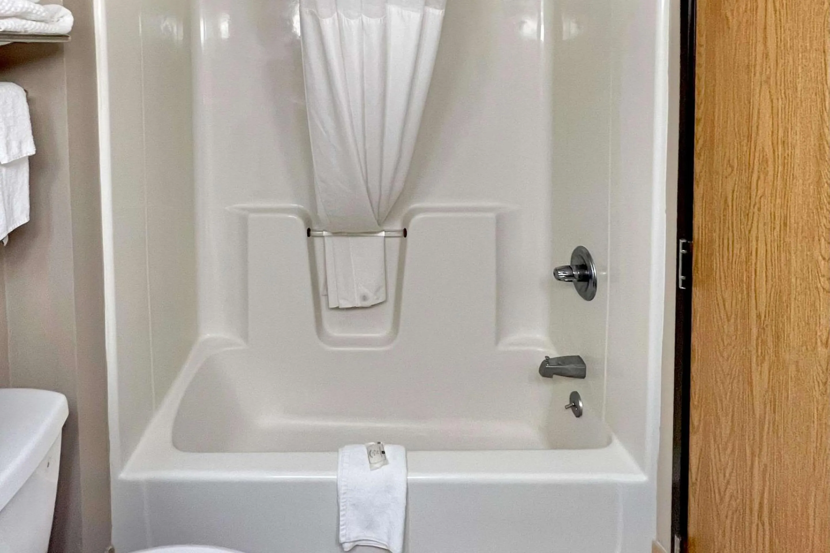 Bedroom in Quality Inn & Suites Wisconsin Dells Downtown - Waterparks Area