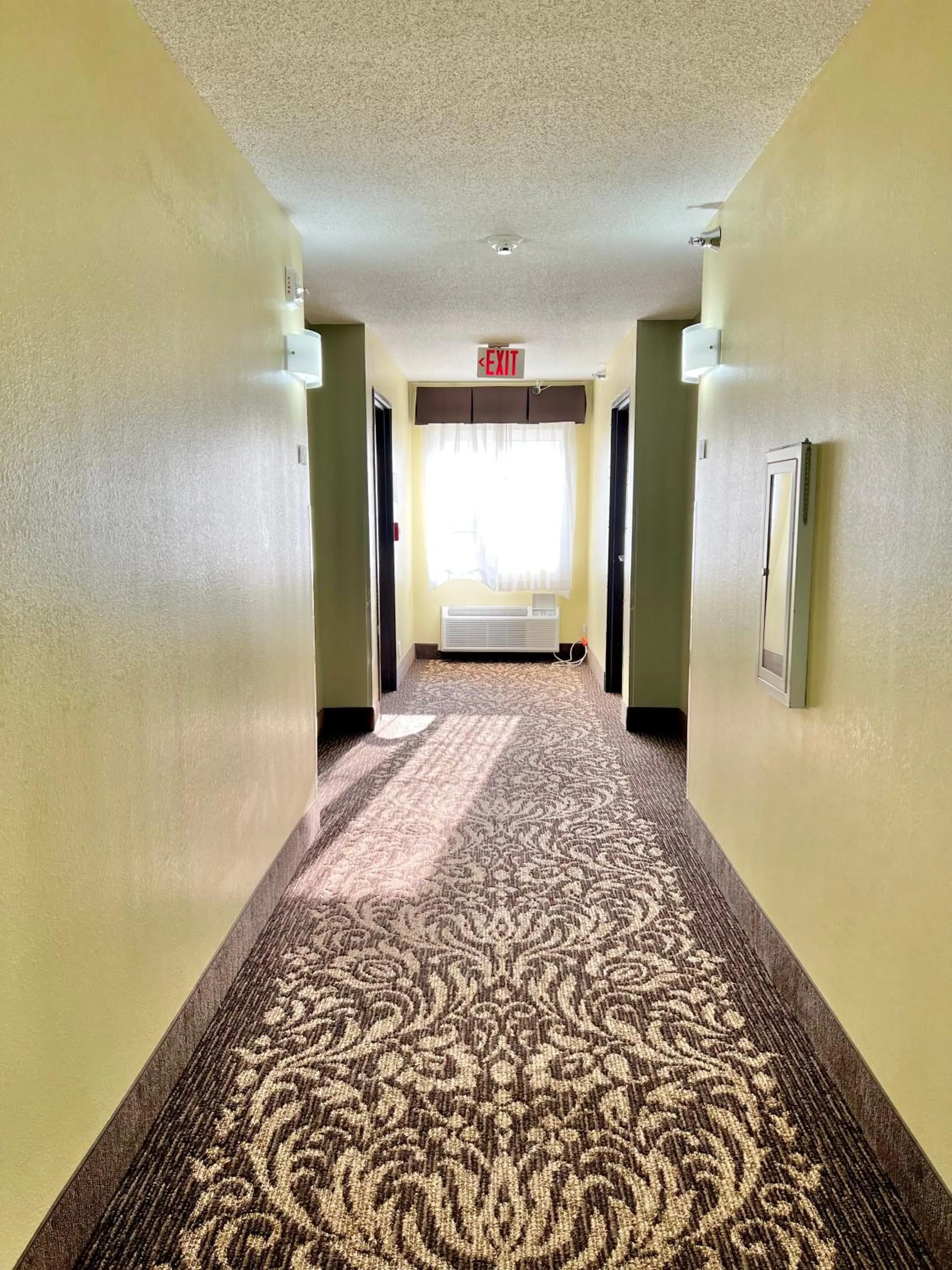 Property building in Quality Inn & Suites Wisconsin Dells Downtown - Waterparks Area