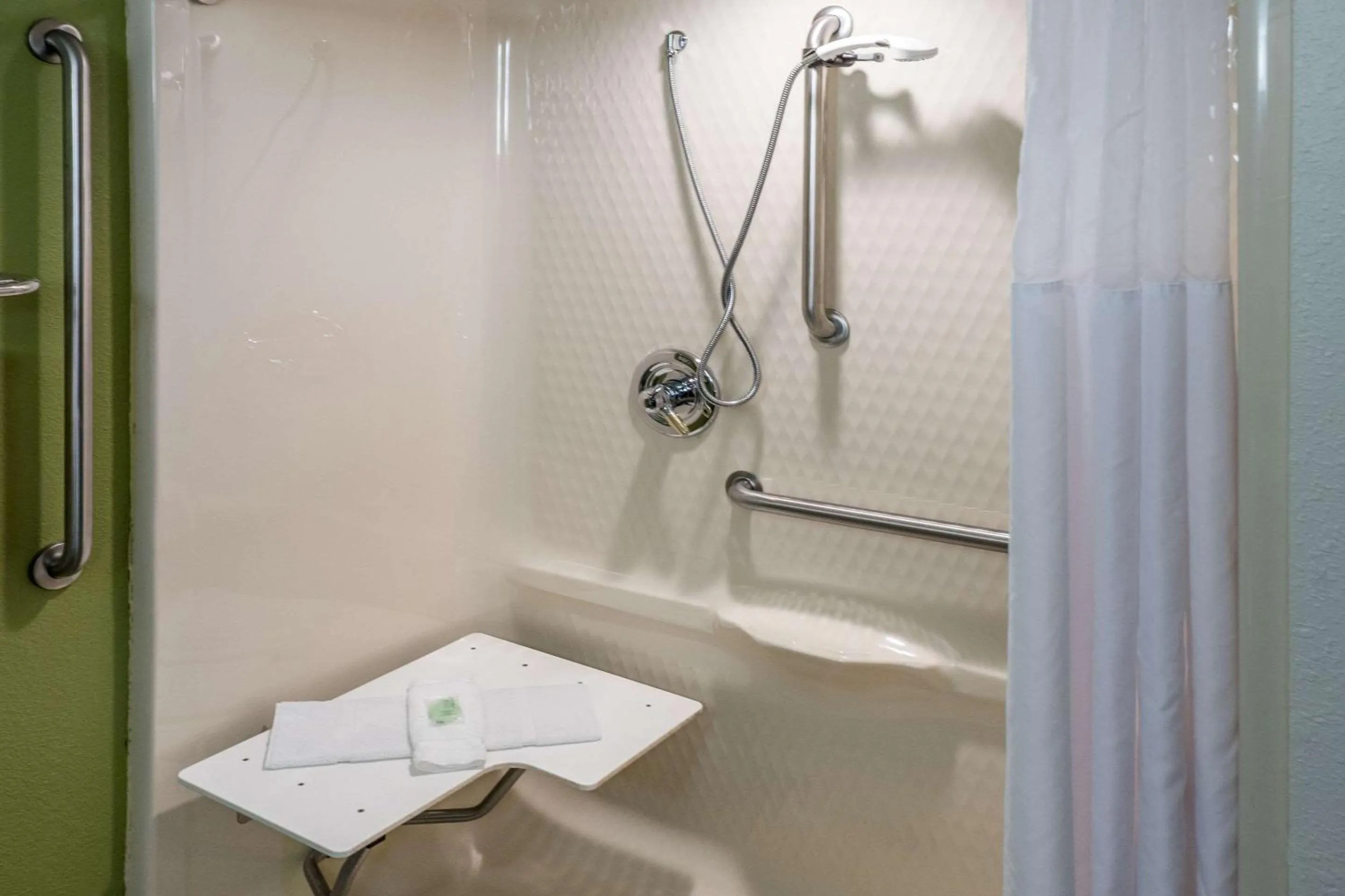 Bathroom in Sleep Inn & Suites Cross Lanes - South Charleston