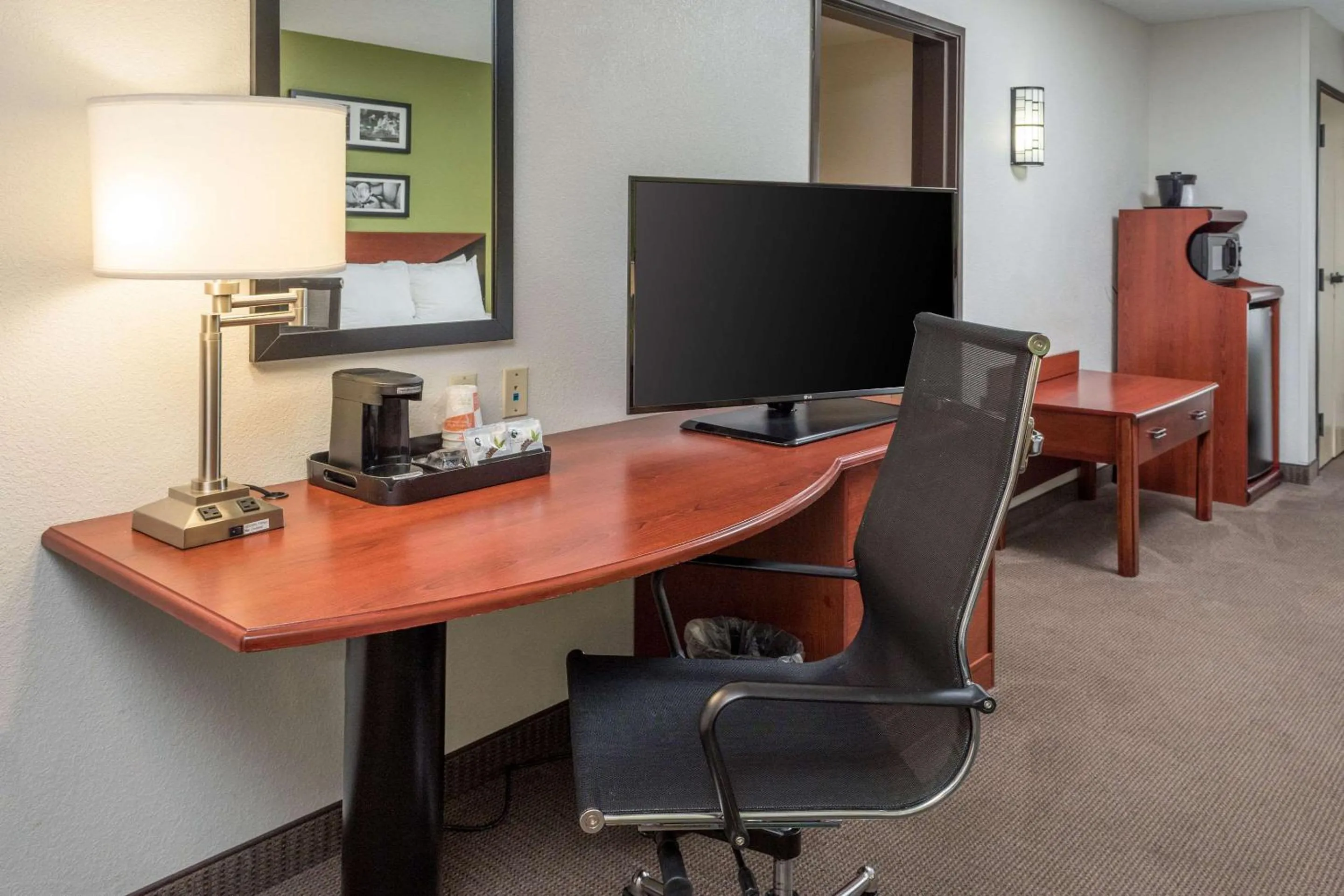 Bedroom in Sleep Inn & Suites Cross Lanes - South Charleston