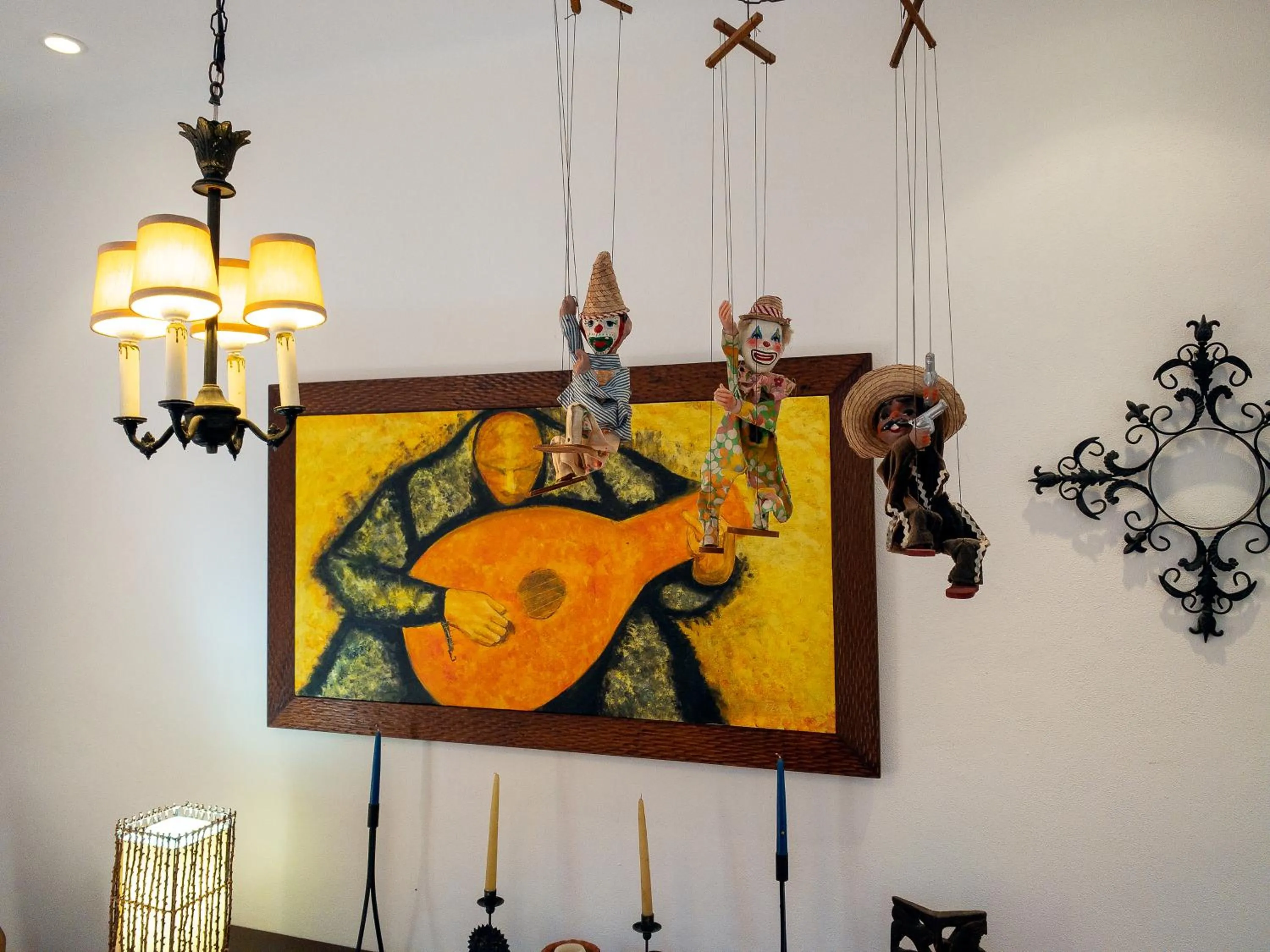 On site in Casa Zarah - Hacienda Family Home - Pool and 2-Block to Beach