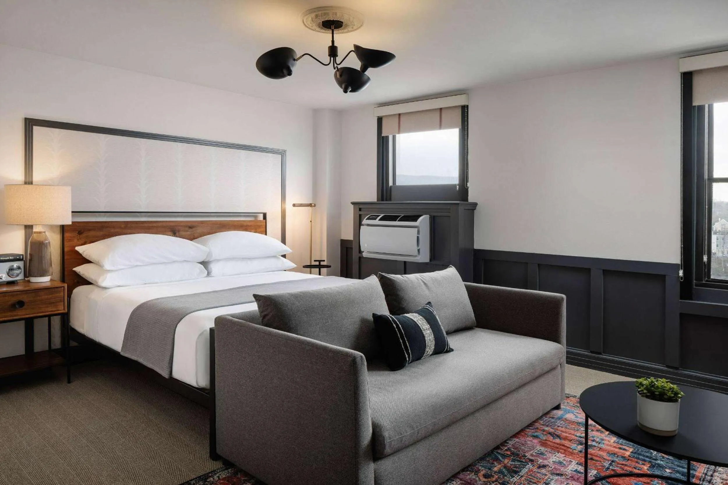 Photo of the whole room, Bed in Hotel Morgan a Wyndham Hotel