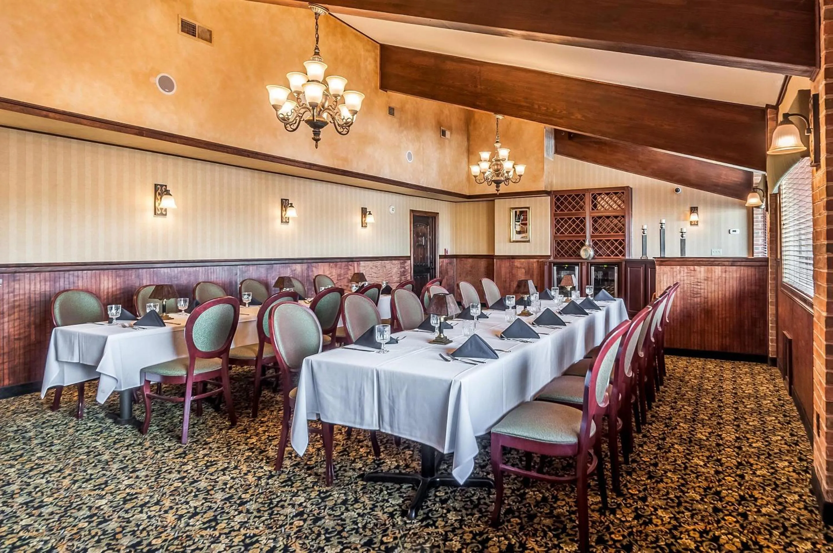 Meeting/conference room in Clarion Inn Harpers Ferry-Charles Town