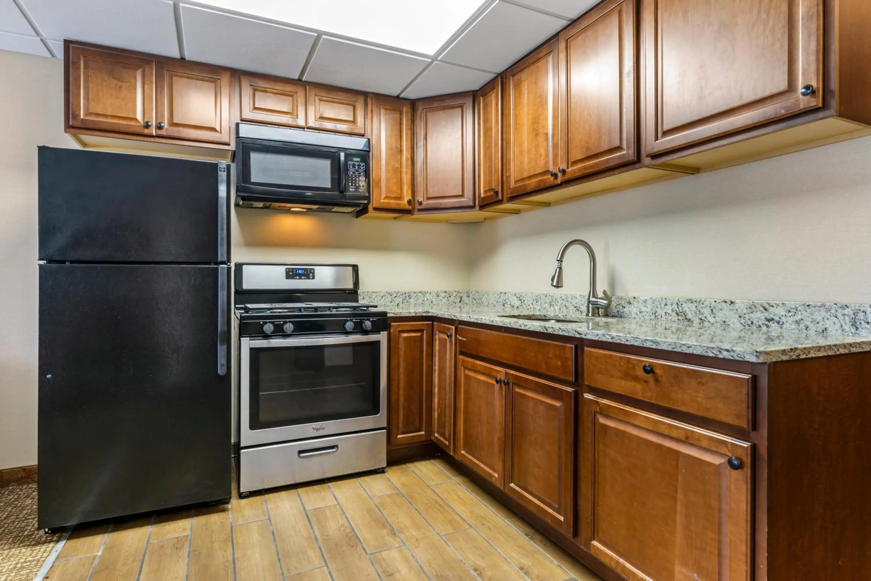 dishwasher in Comfort Inn & Suites Triadelphia - Wheeling