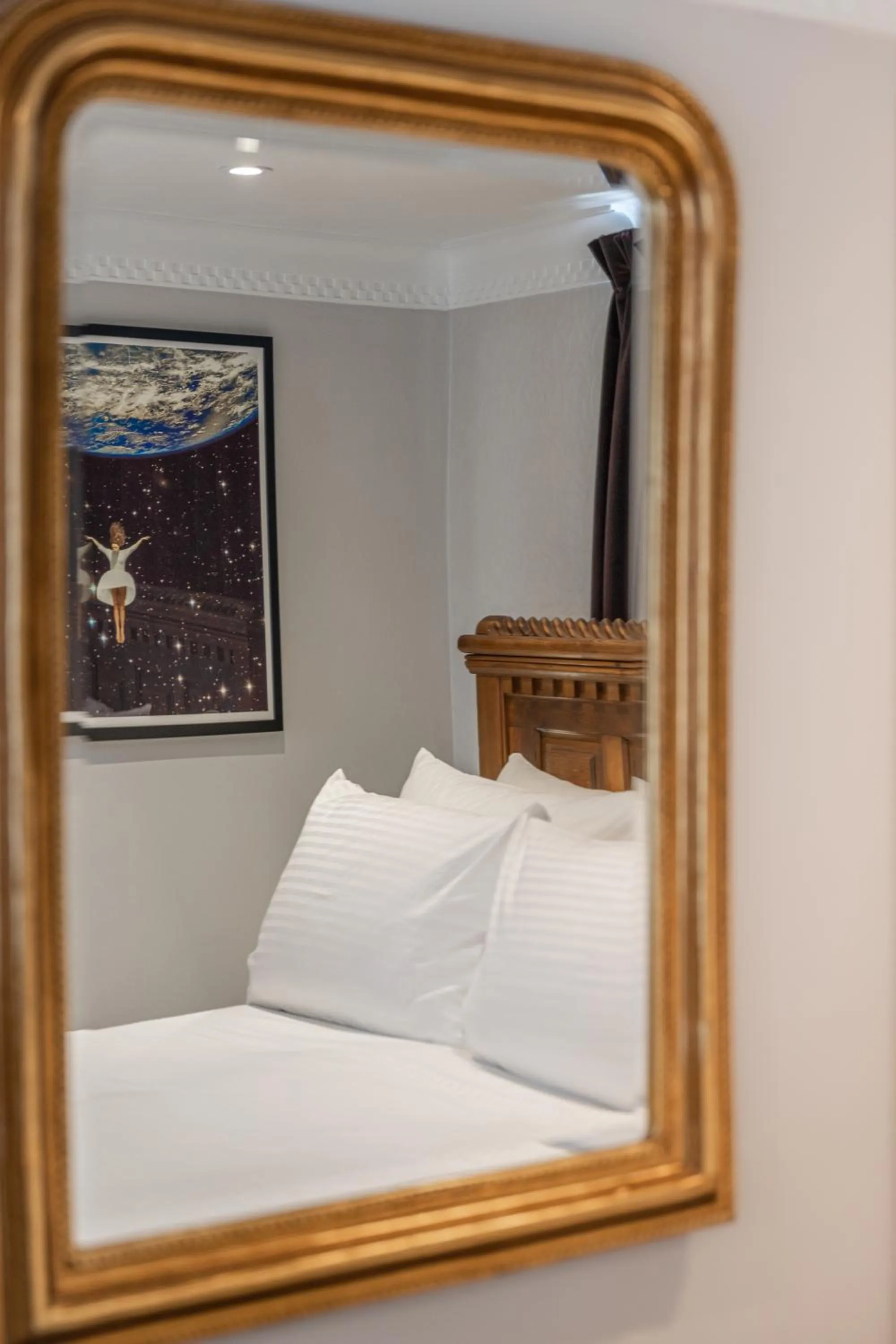 Bed in House Arundel